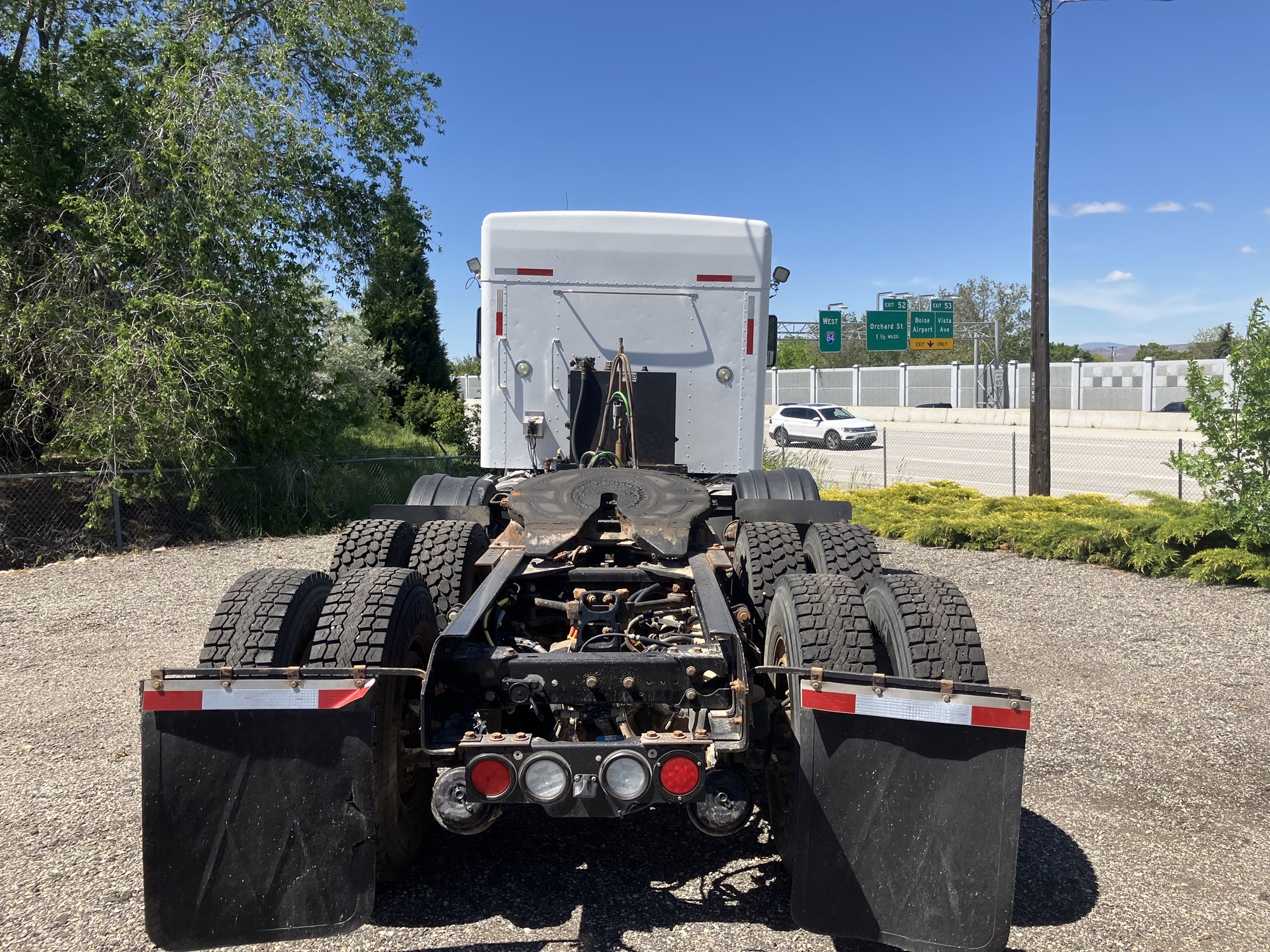 2017 Kenworth T800 - image 5 of 6