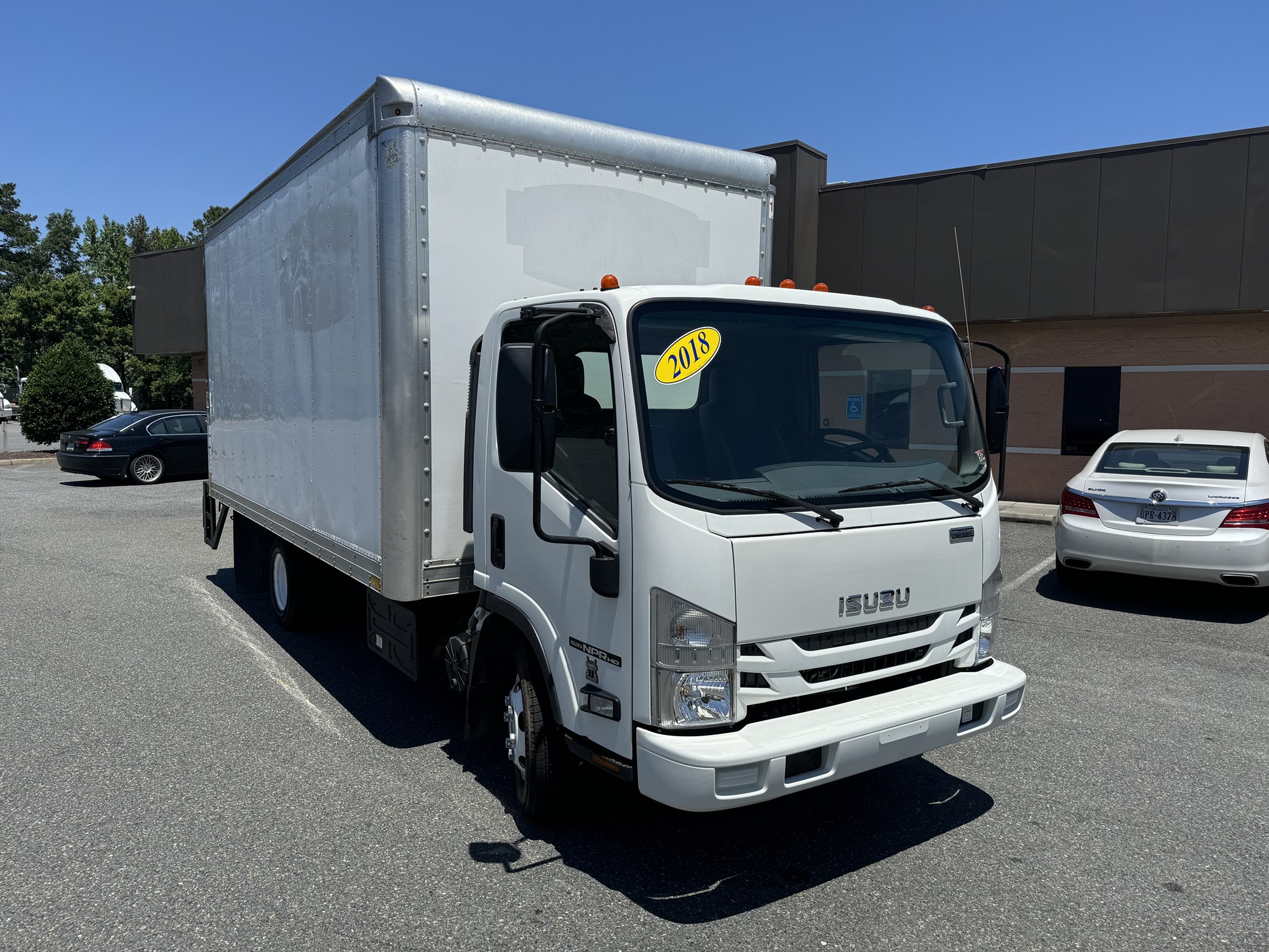 2018 Isuzu NPR HD - image 2 of 6