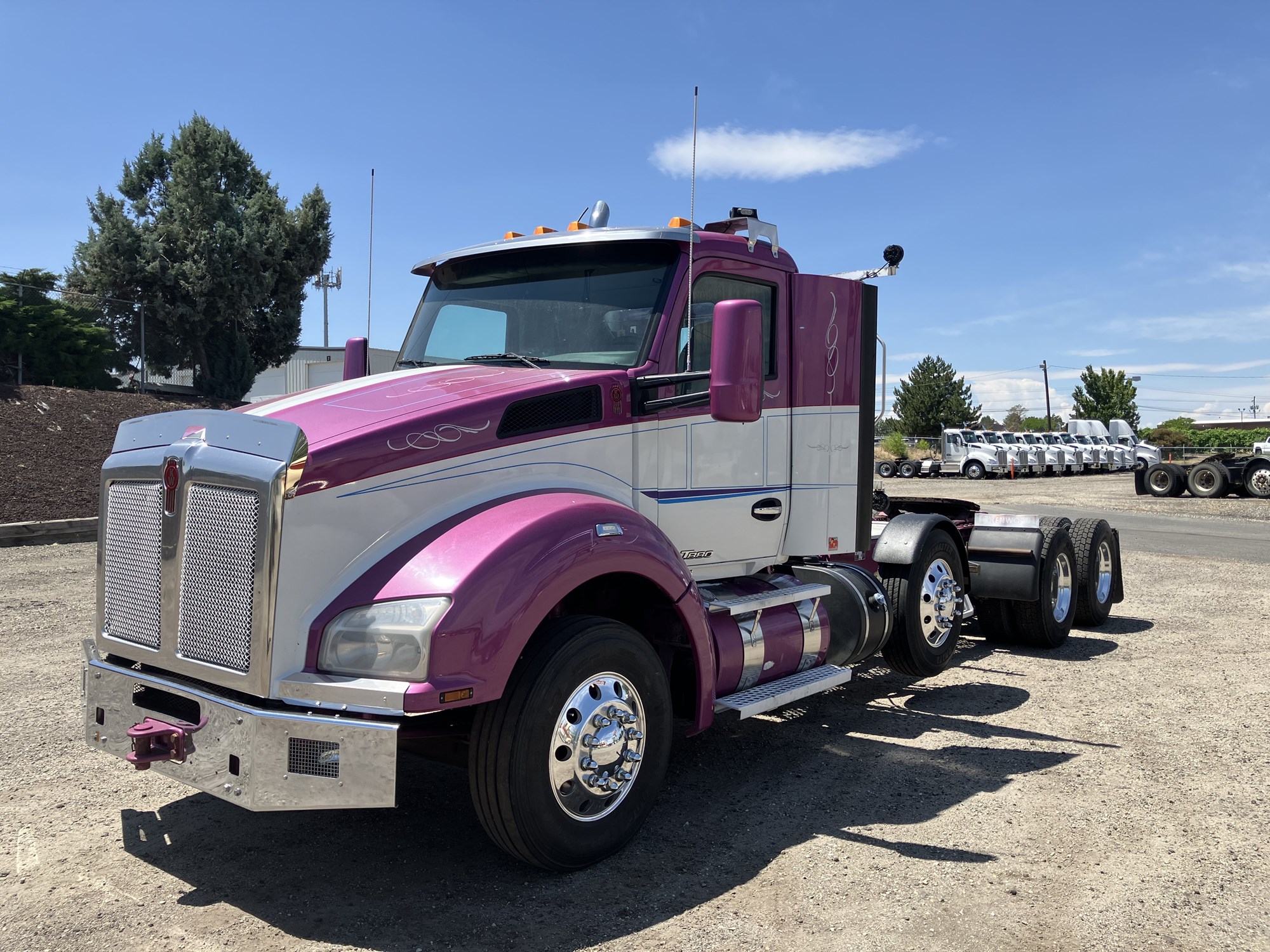 2018 Kenworth T880 - image 1 of 6