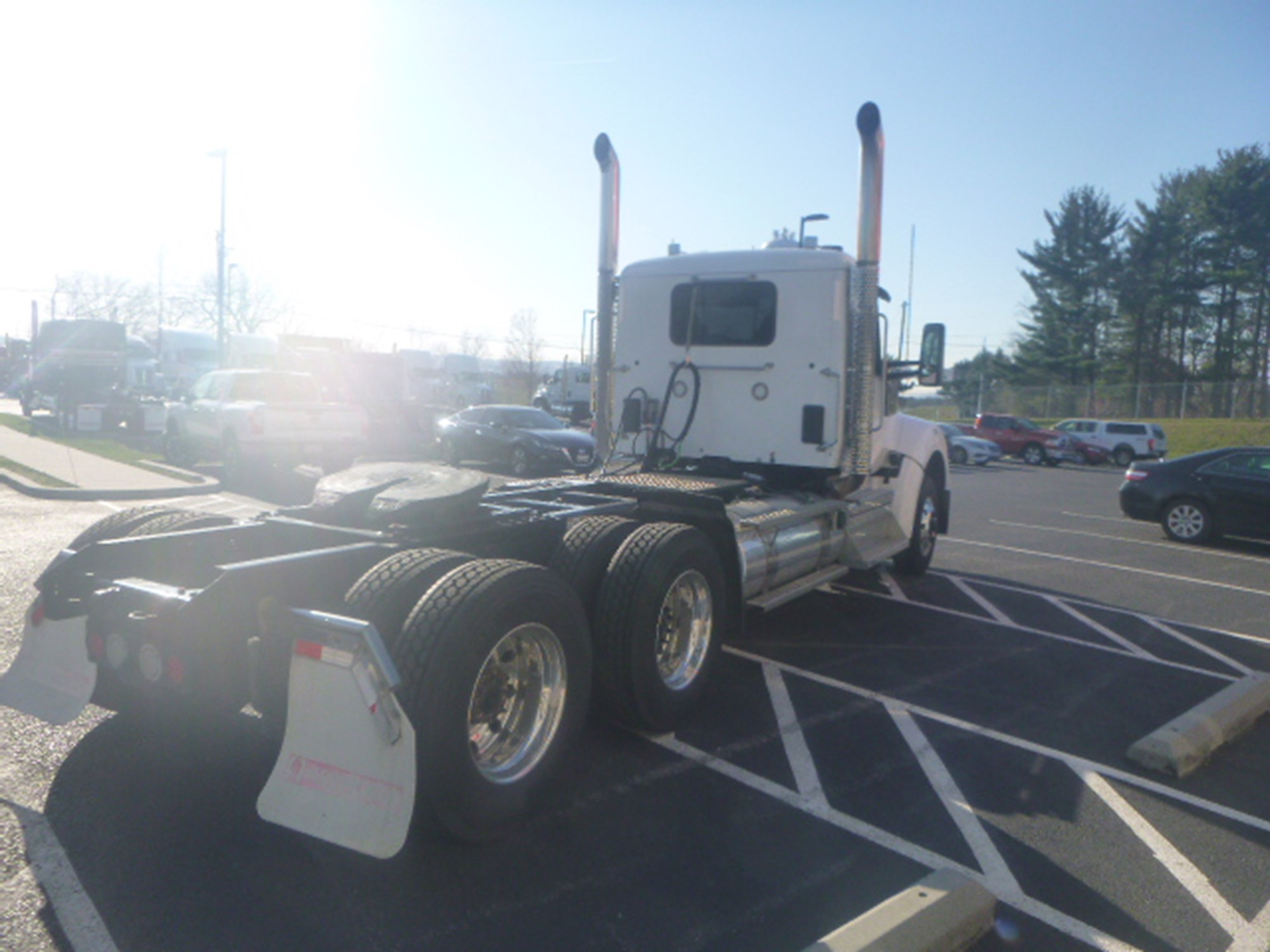 2020 Kenworth W990 - image 6 of 6