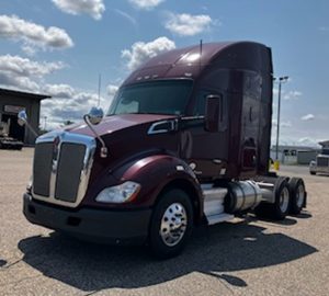 2015 Kenworth T680 FJ435969U-01