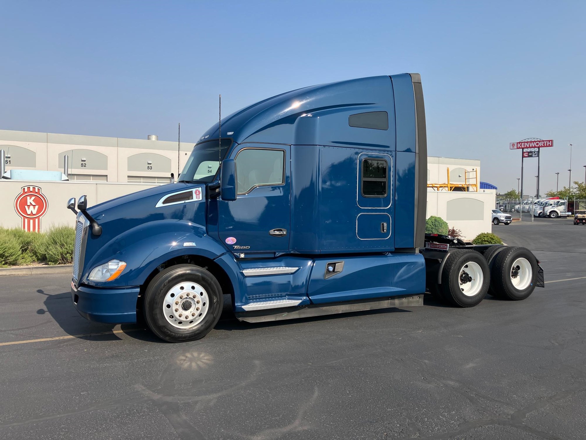 2020 Kenworth T680 - image 1 of 6