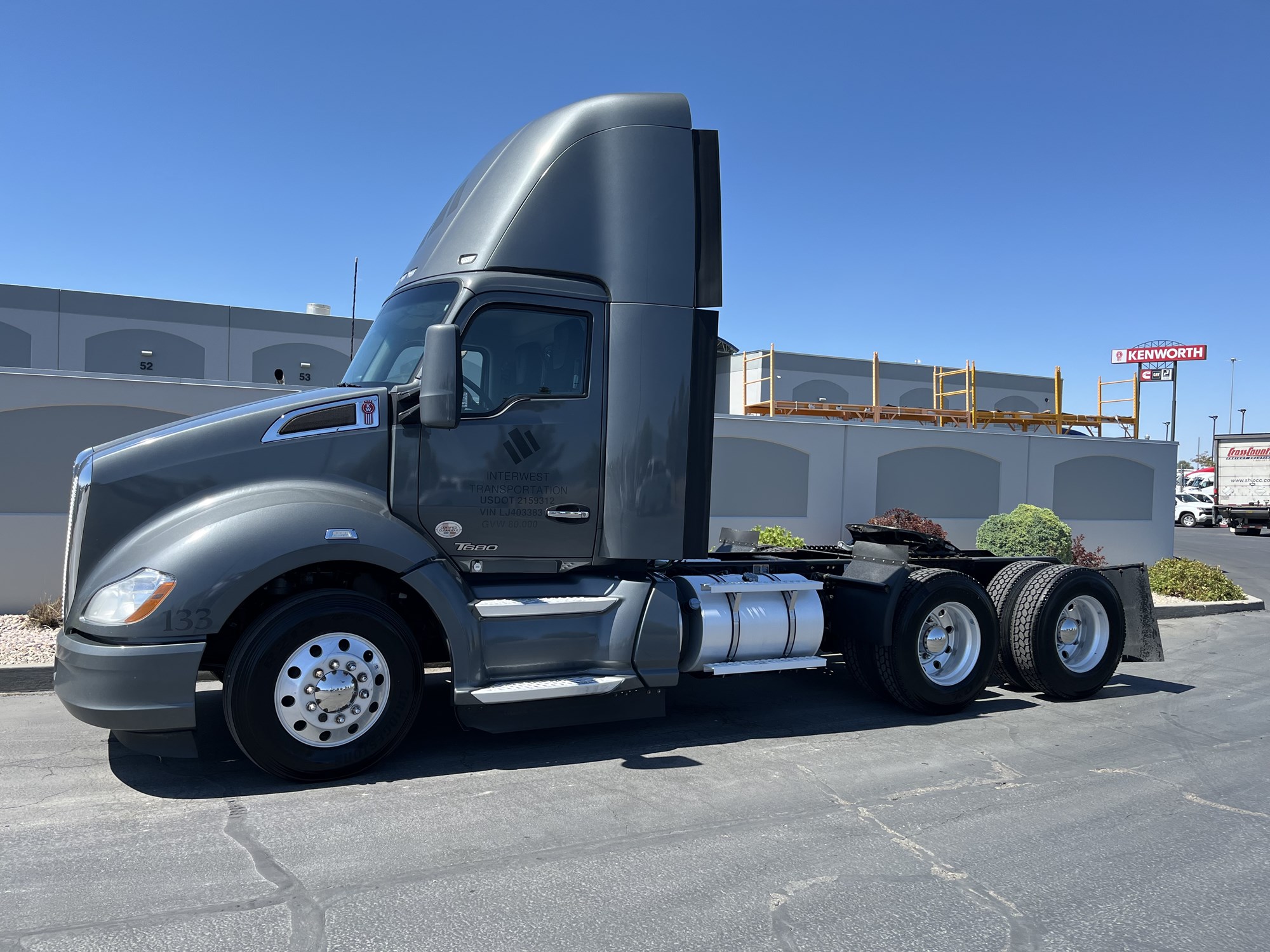 2020 Kenworth T680 - image 1 of 6