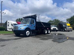 2012 Freightliner M2106 CHBR3049U-01