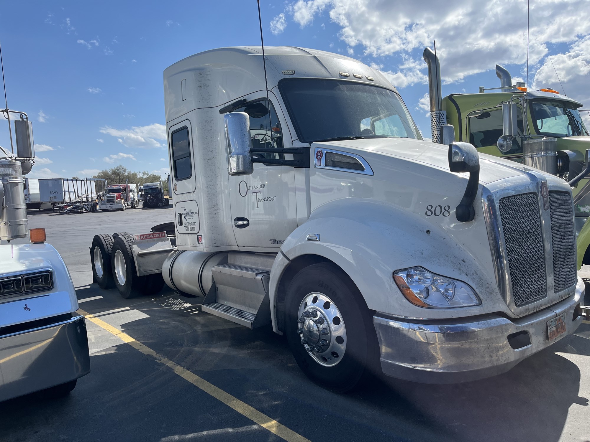 2017 Kenworth T680 - image 1 of 1