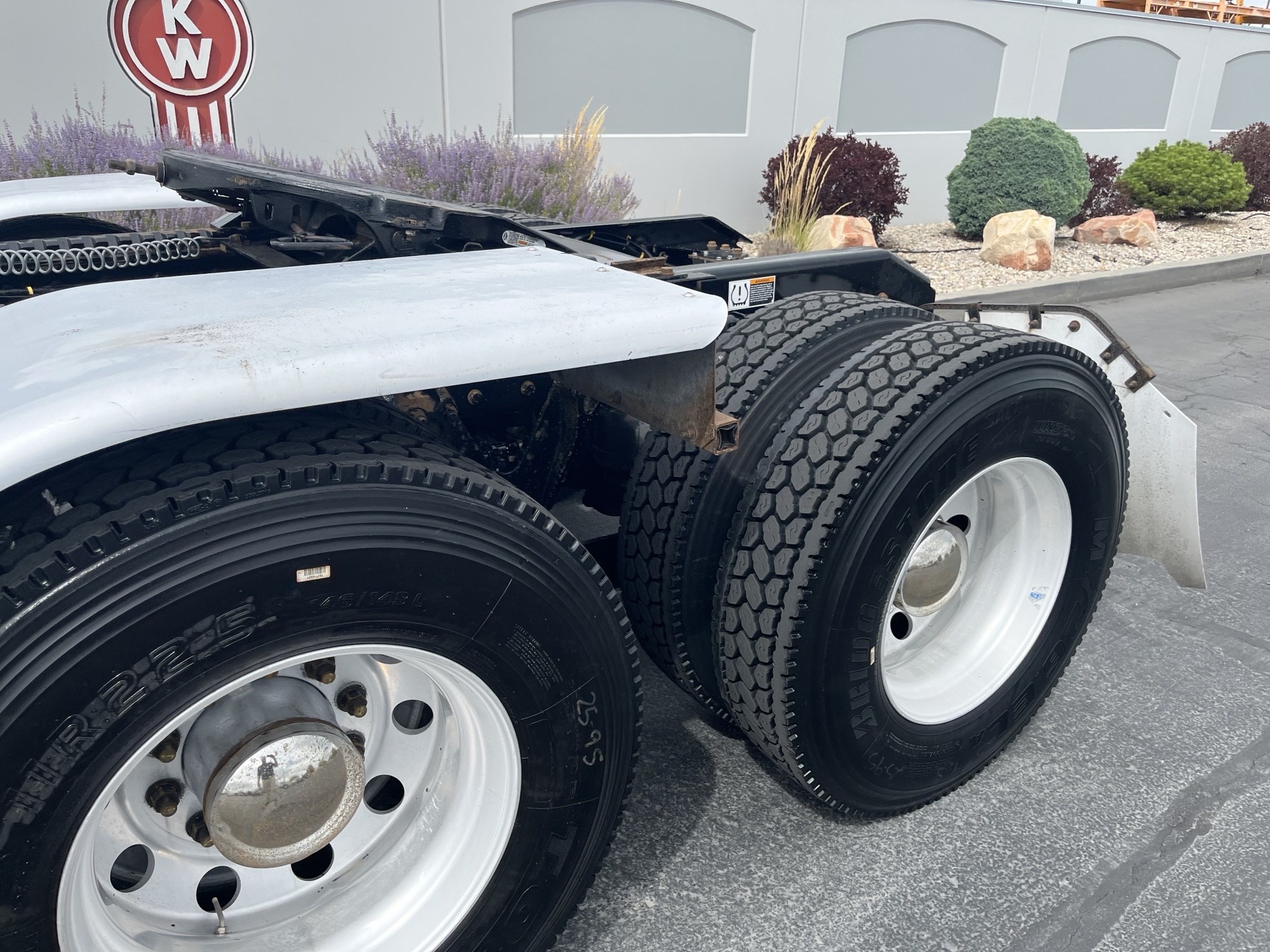 2019 Kenworth T880 - image 6 of 6