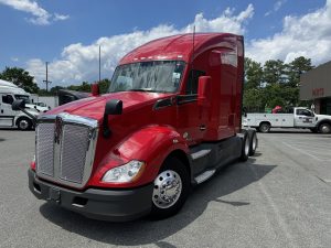 2020 Kenworth T680 LJ372913U-01