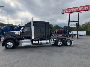 2022 Kenworth W990 NJ477408U-01