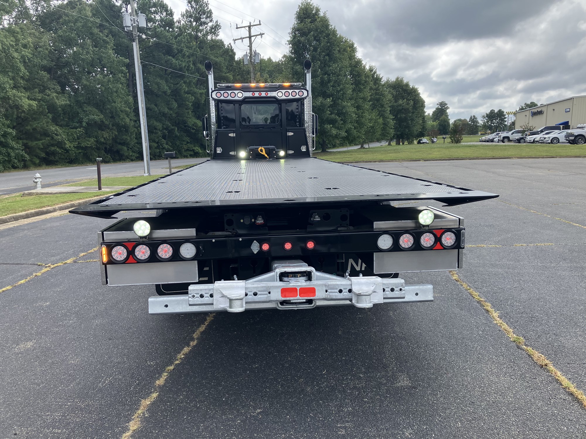 2025 Kenworth T880 - image 6 of 6