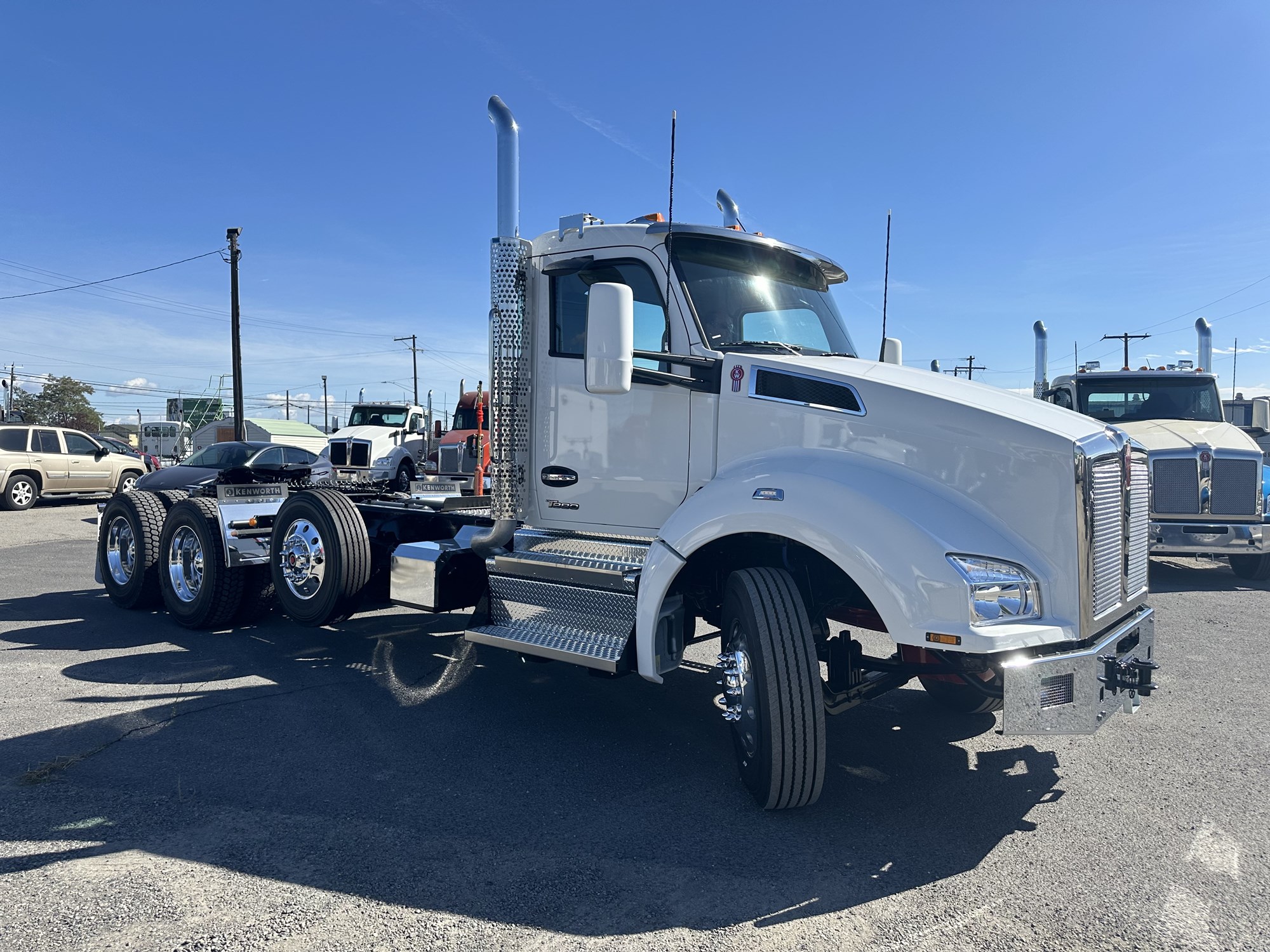 2025 Kenworth T880 - image 6 of 6