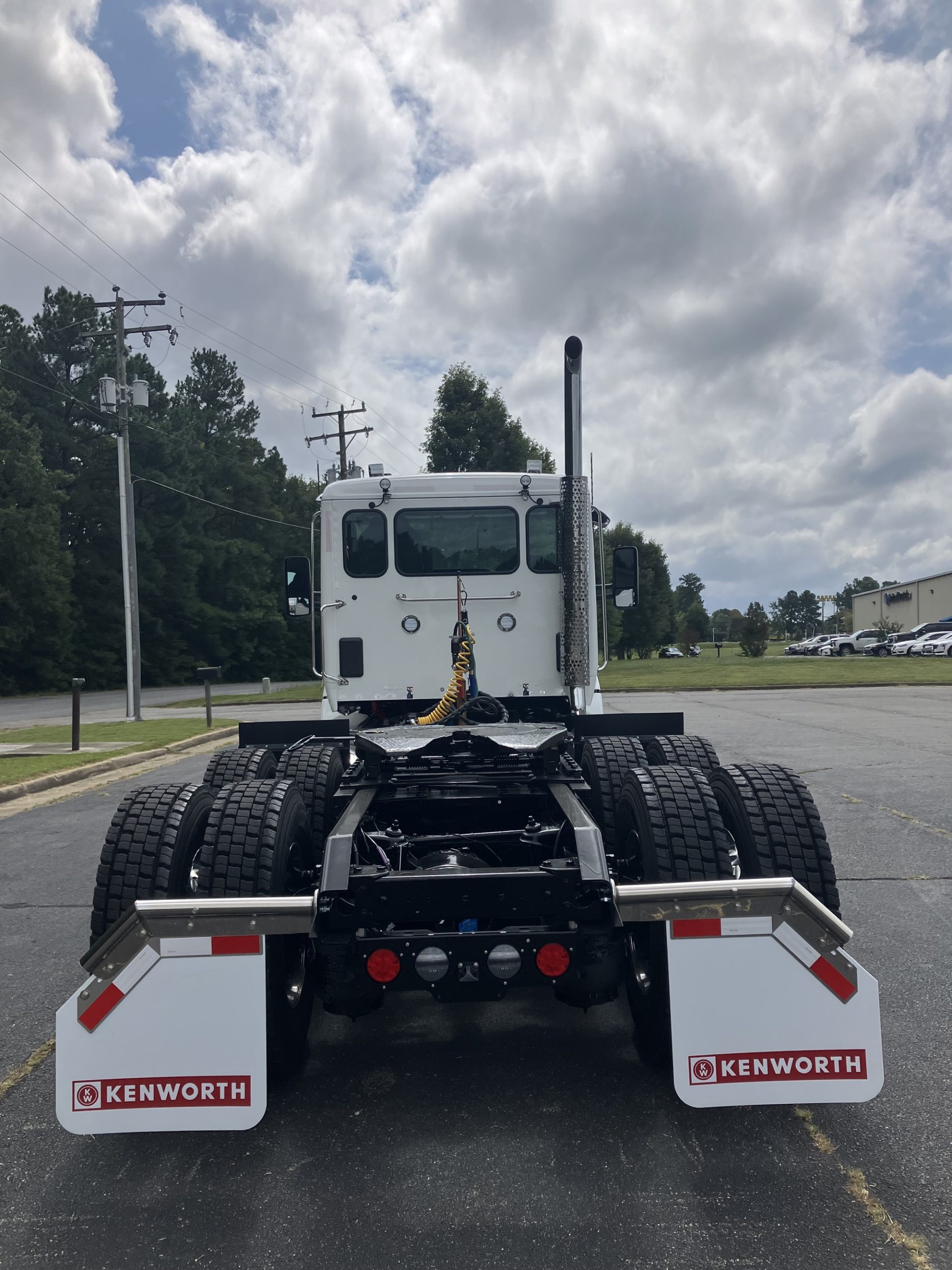 2025 Kenworth T880 - image 5 of 6