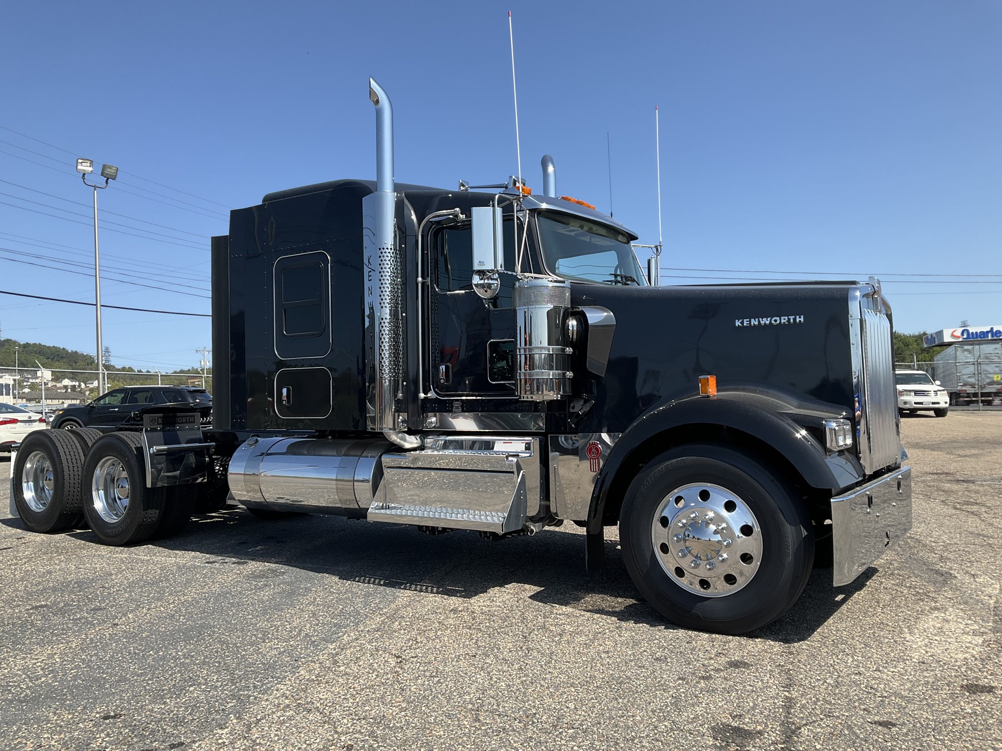 2025 Kenworth W900L - image 6 of 6