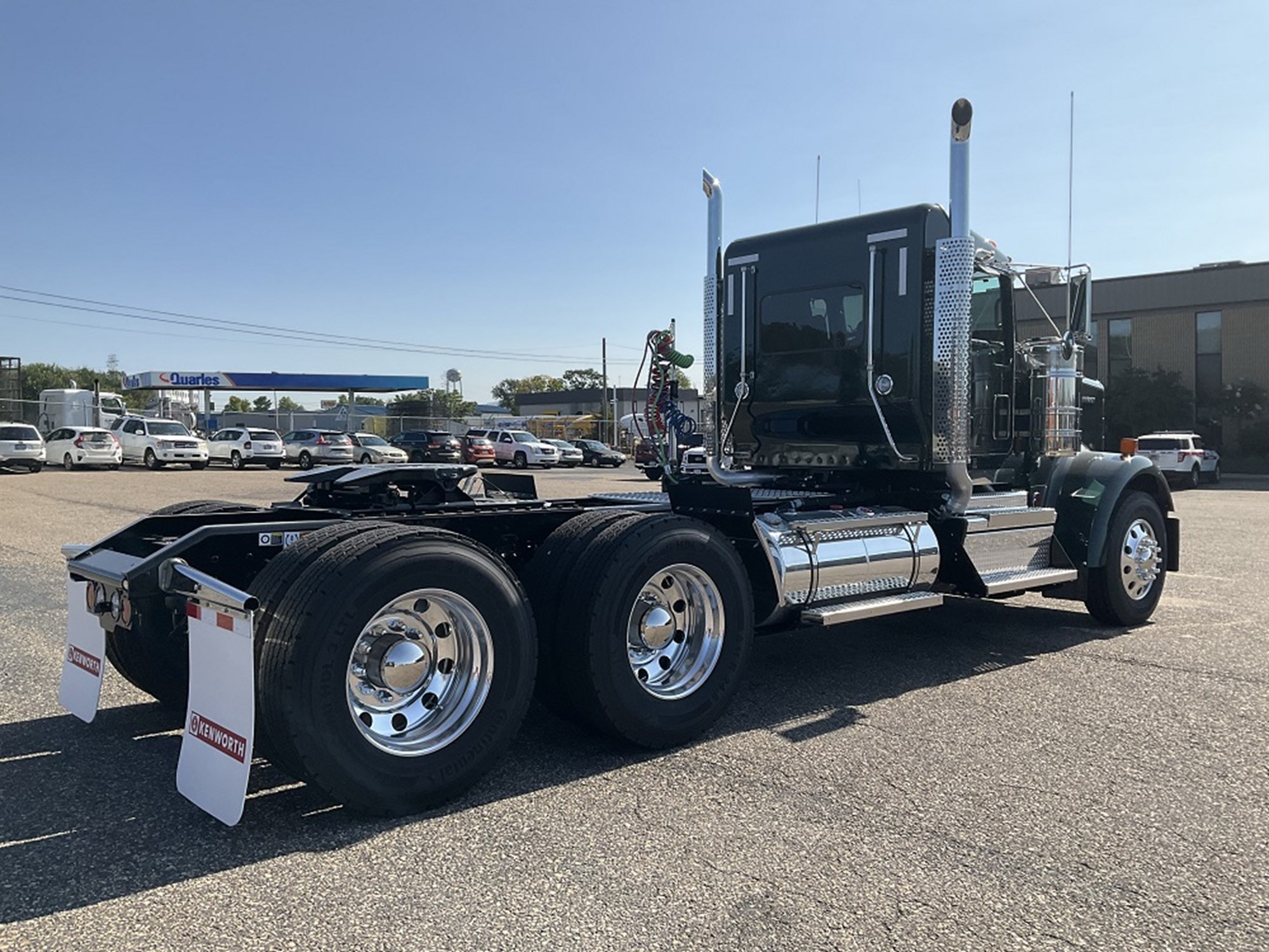 2025 Kenworth W900B - image 5 of 6