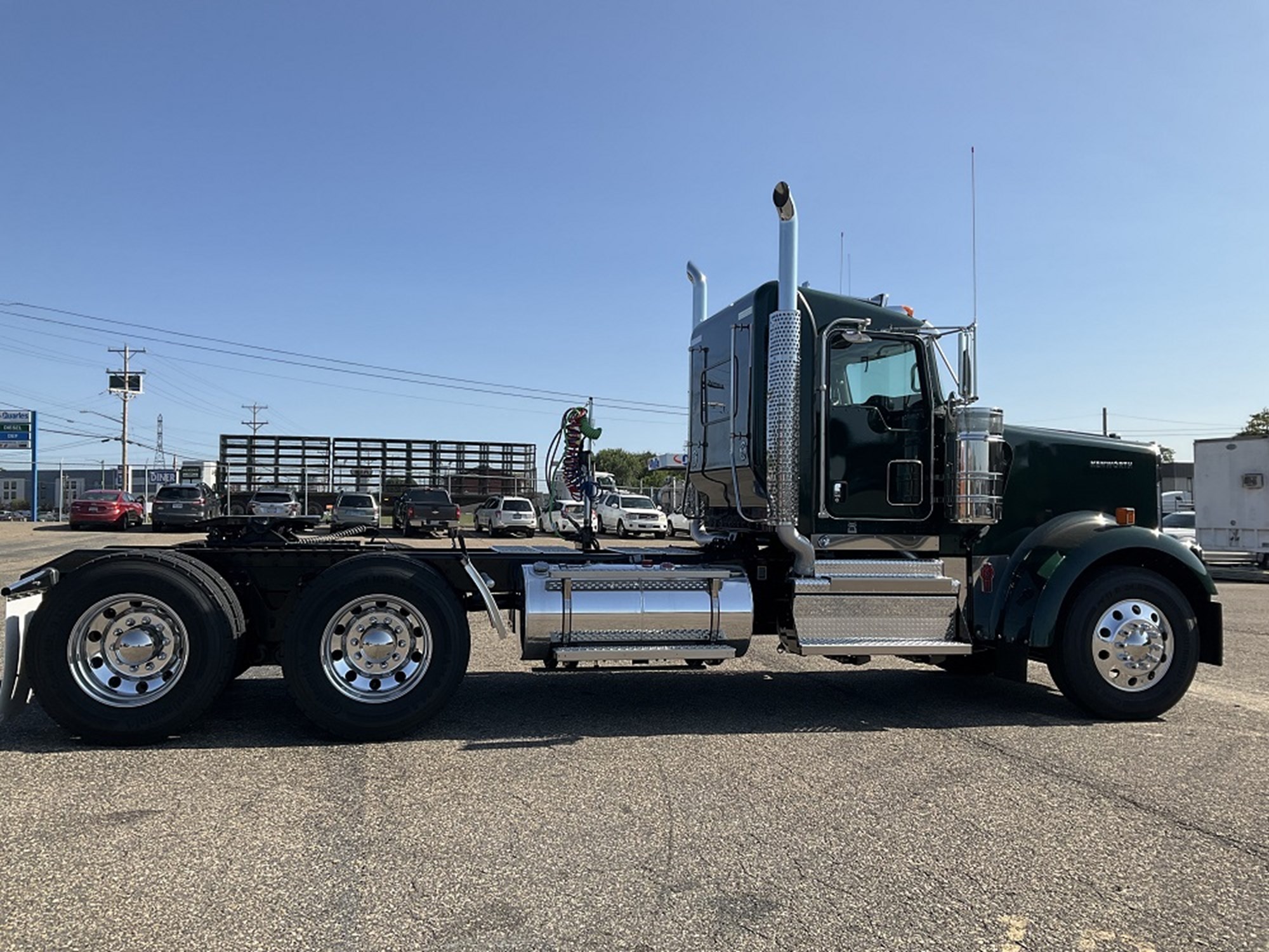 2025 Kenworth W900B - image 6 of 6