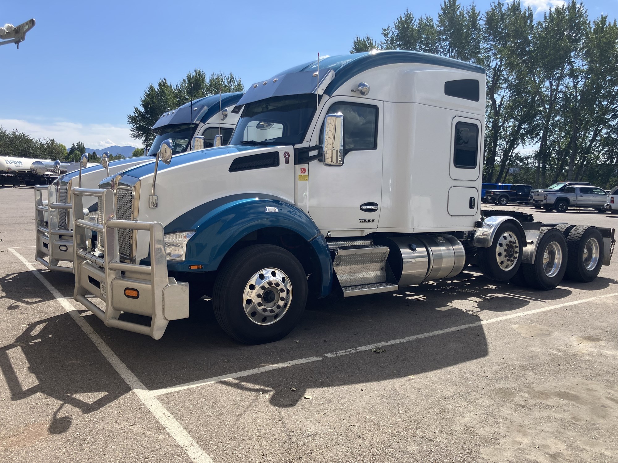 2022 Kenworth T880 - image 1 of 1