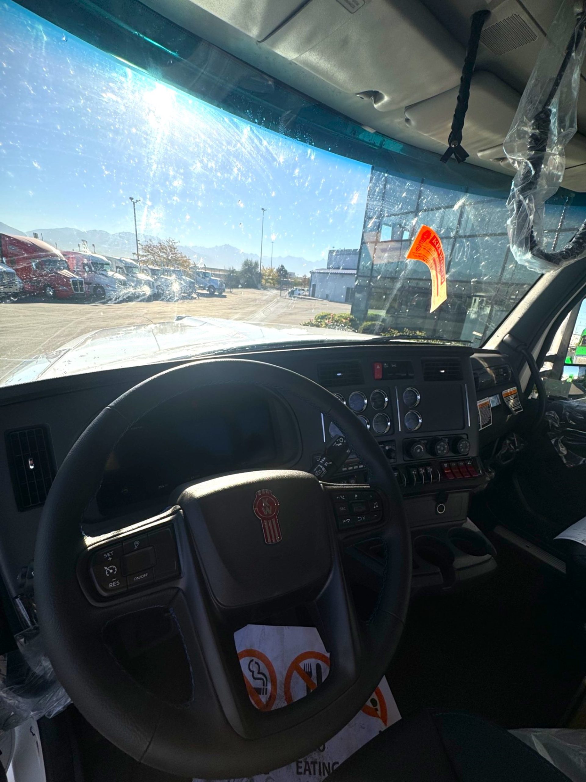 2025 Kenworth W990 SJ130003-06 2025 Kenworth W990 SJ130003-06