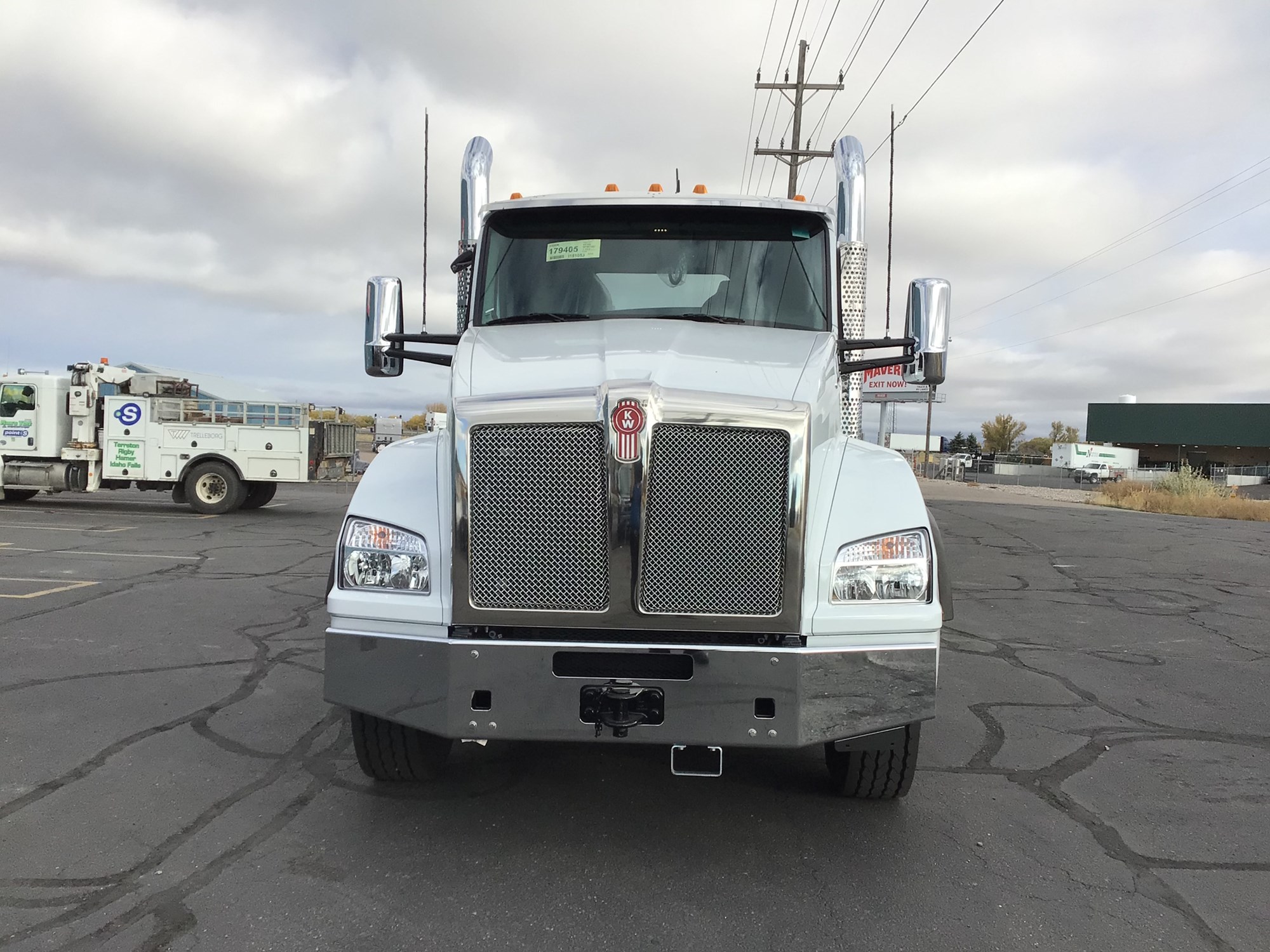 2025 Kenworth T880 - image 3 of 6