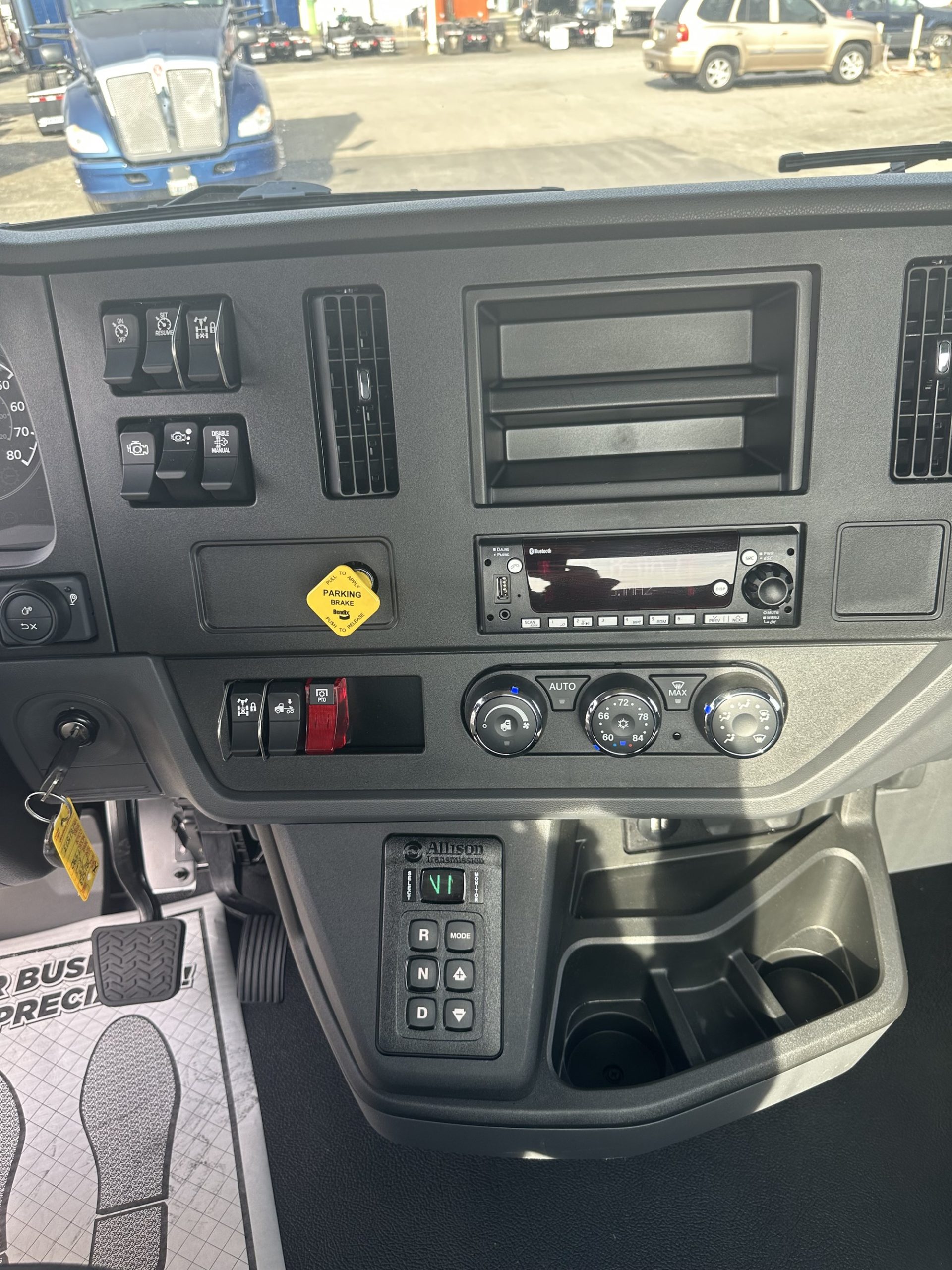 2025 Kenworth T480 - image 6 of 6