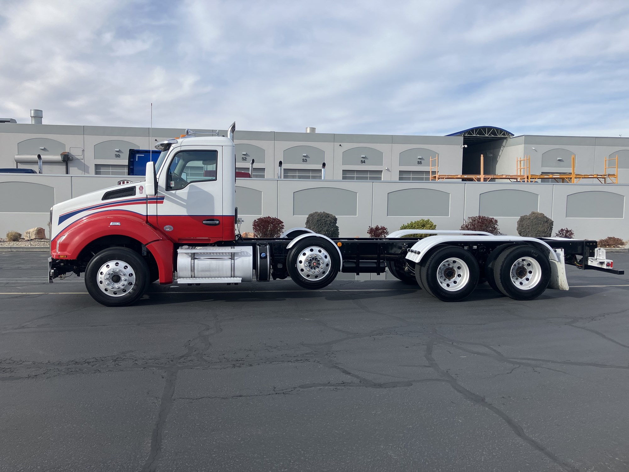 2018 Kenworth T880 - image 1 of 6