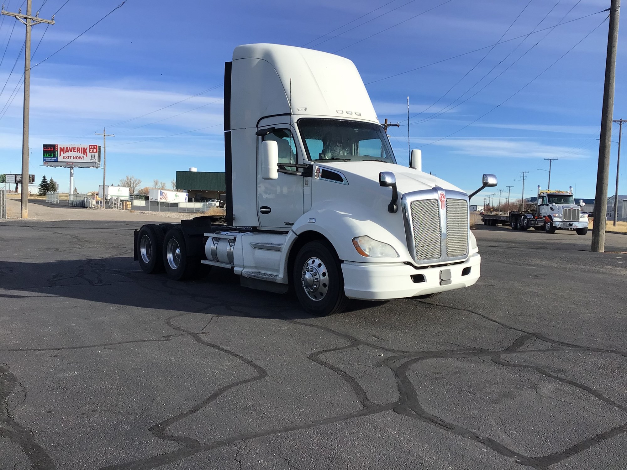 2020 Kenworth T680 - image 6 of 6