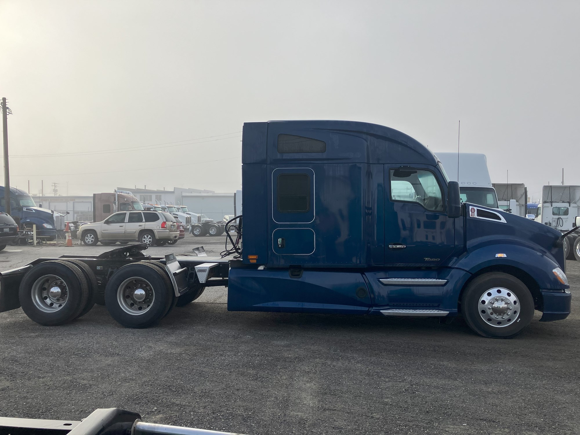 2020 Kenworth T680 - image 6 of 6