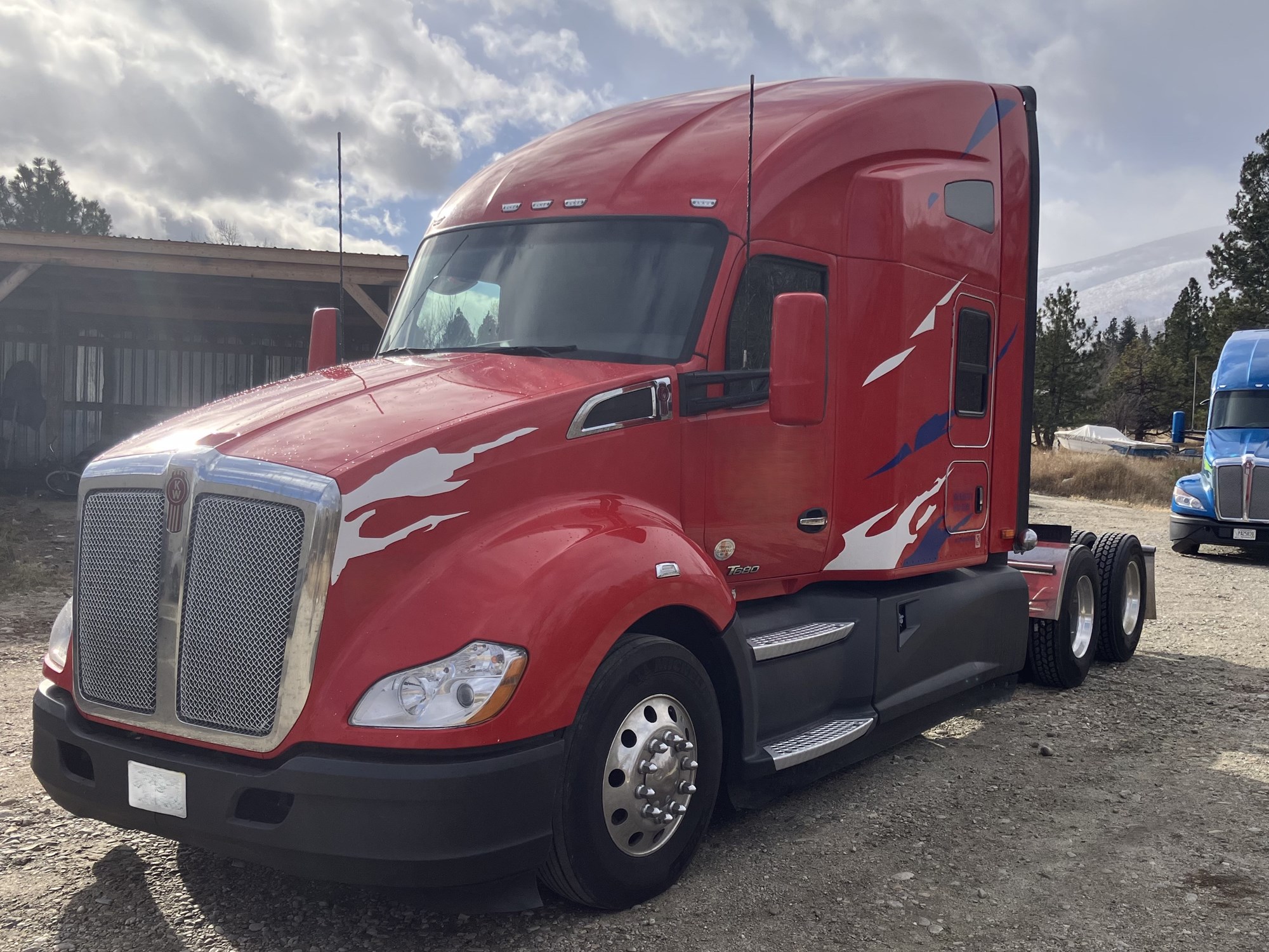 2022 Kenworth T680 - image 1 of 5