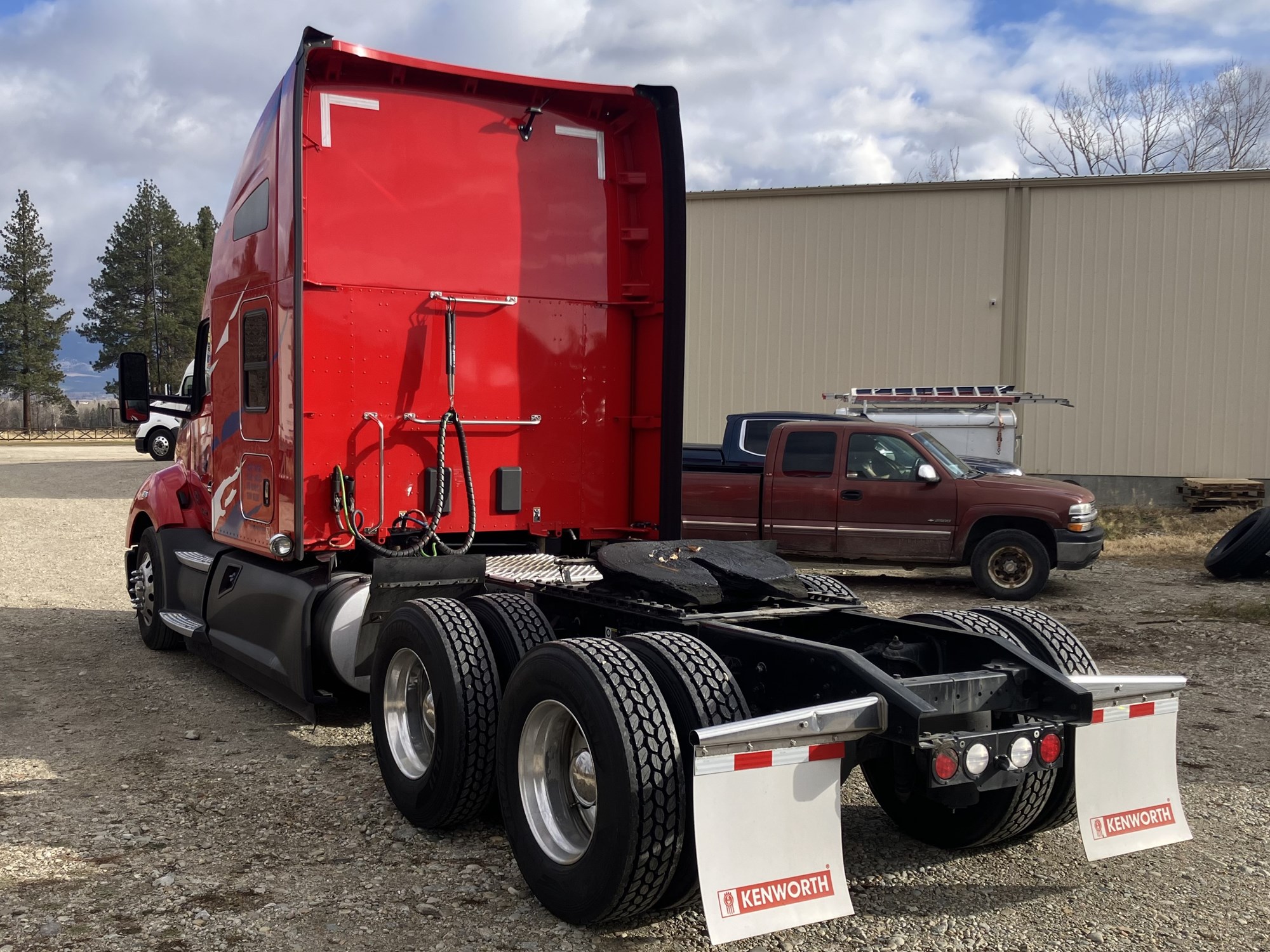 2022 Kenworth T680 - image 5 of 5