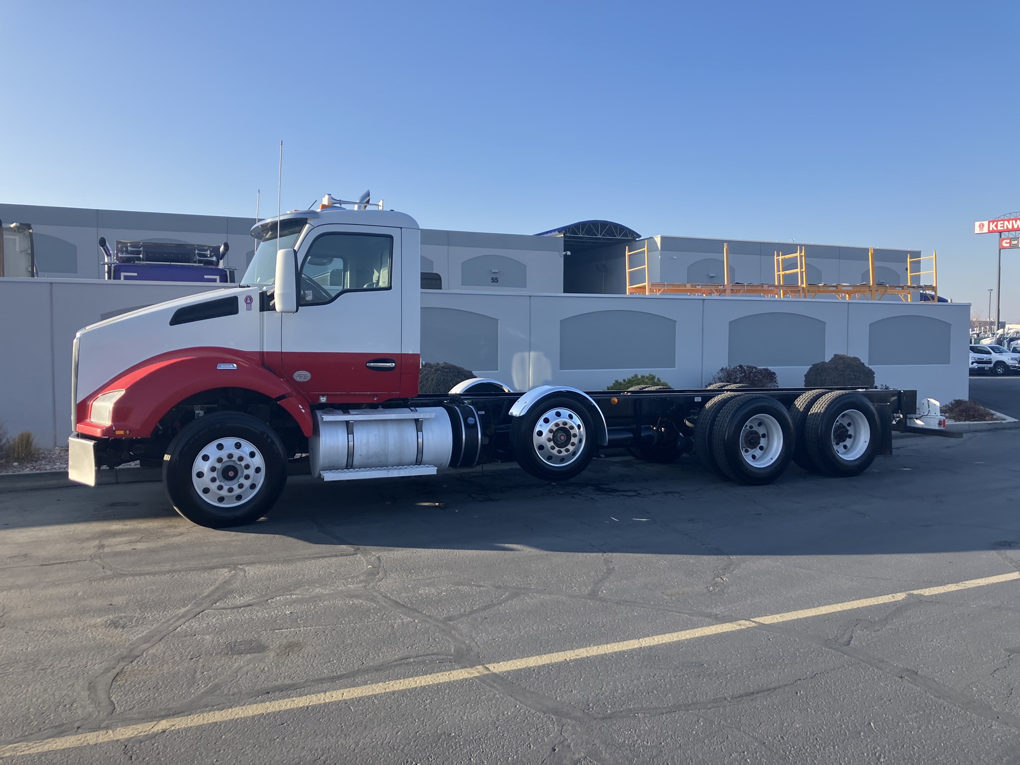 2018 Kenworth T880 - image 1 of 6