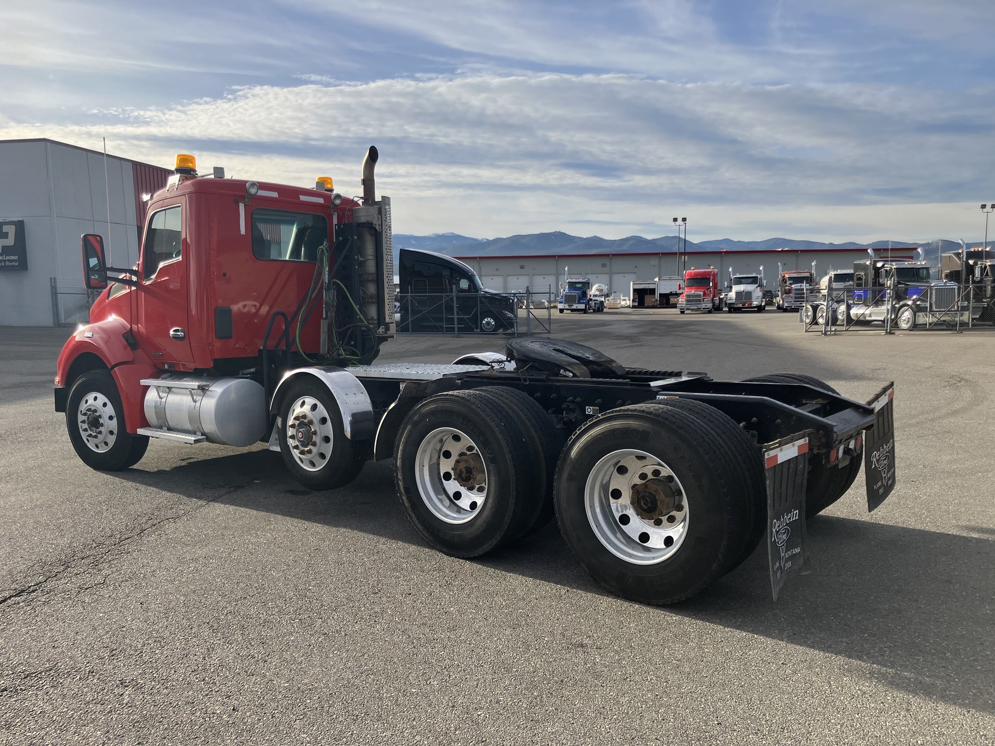 2019 Kenworth T880 - image 5 of 6