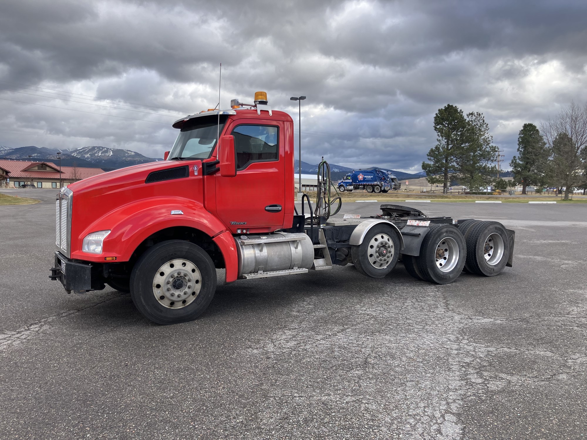 2019 Kenworth T880 - image 1 of 1