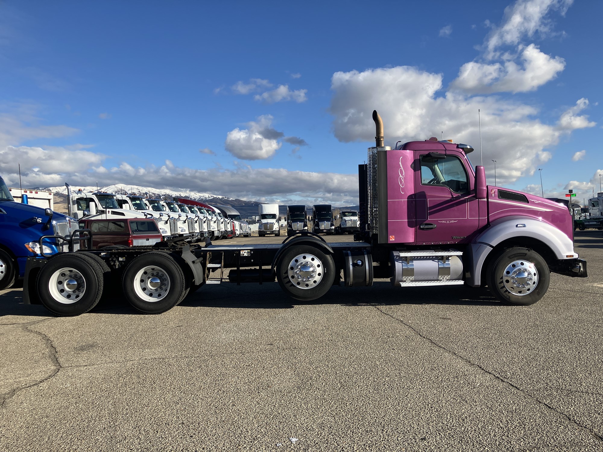 2019 Kenworth T880 - image 6 of 6