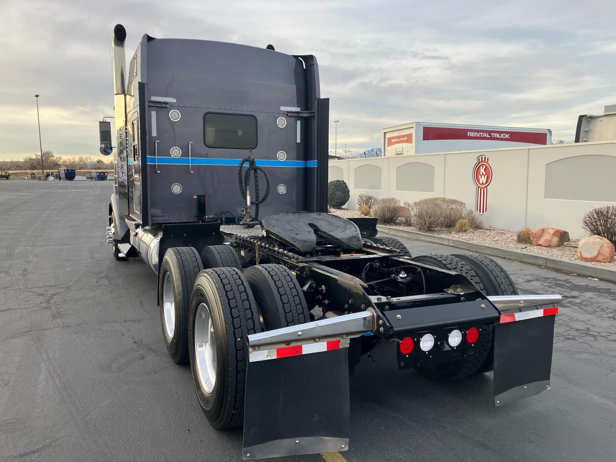 2019 Kenworth W900 - image 6 of 6