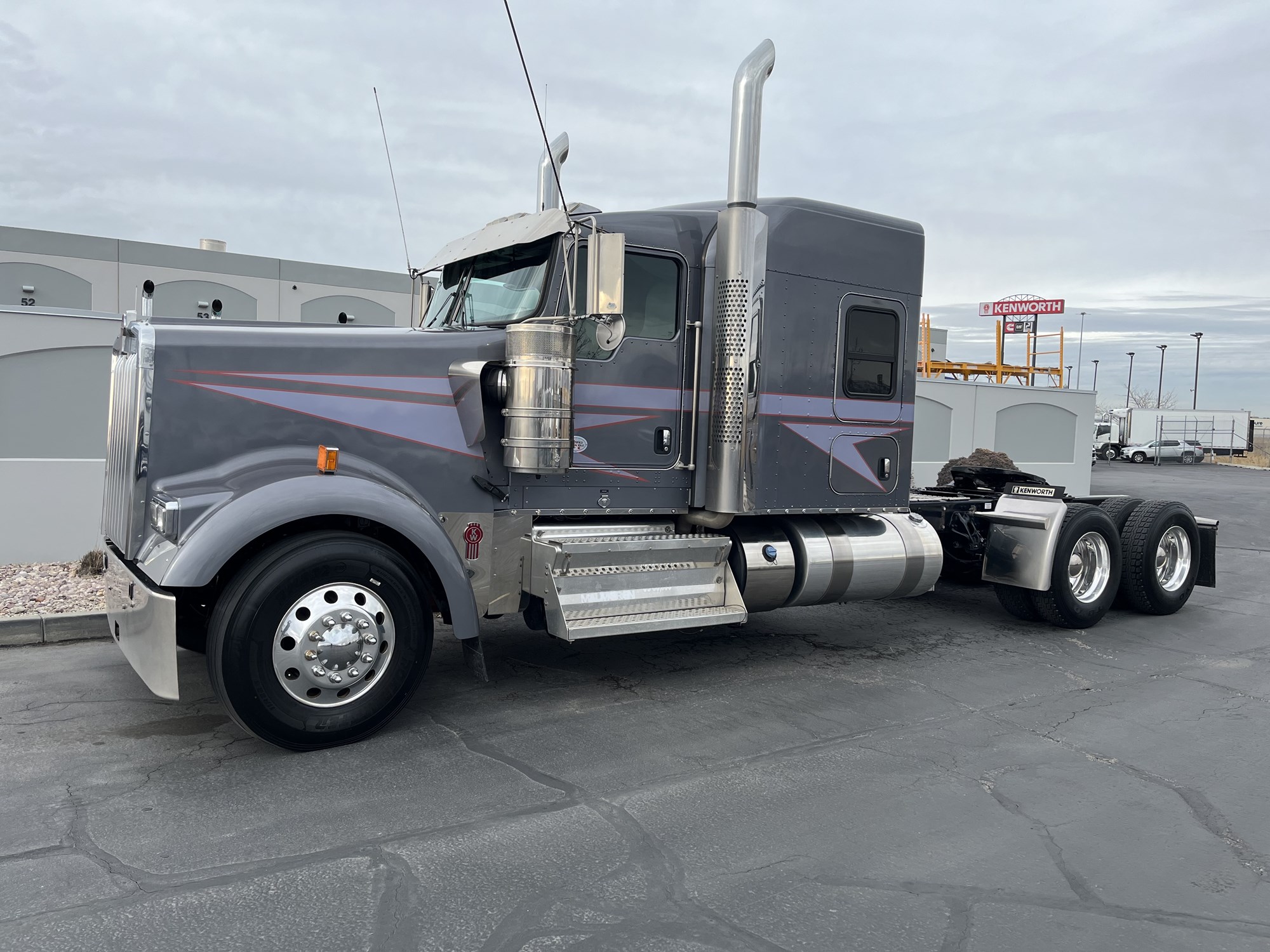 2021 Kenworth W900L - image 1 of 6