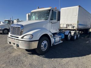 2005 Freightliner Columbia 5DU18041U-01