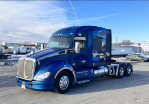 2017 Kenworth T680 HJ144207U-01