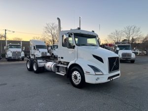 2020 Volvo VNR64T300 LN251490U-01