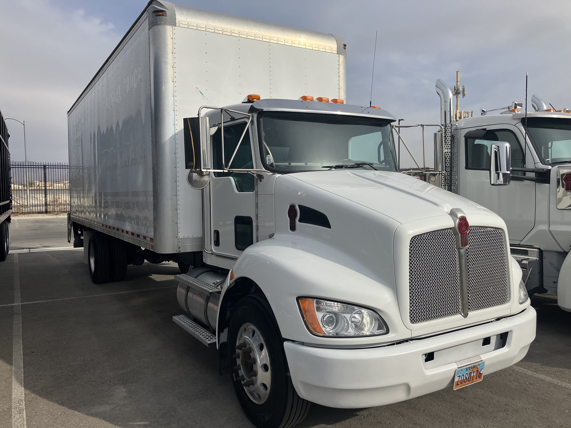 2018 Kenworth T270 - image 1 of 6