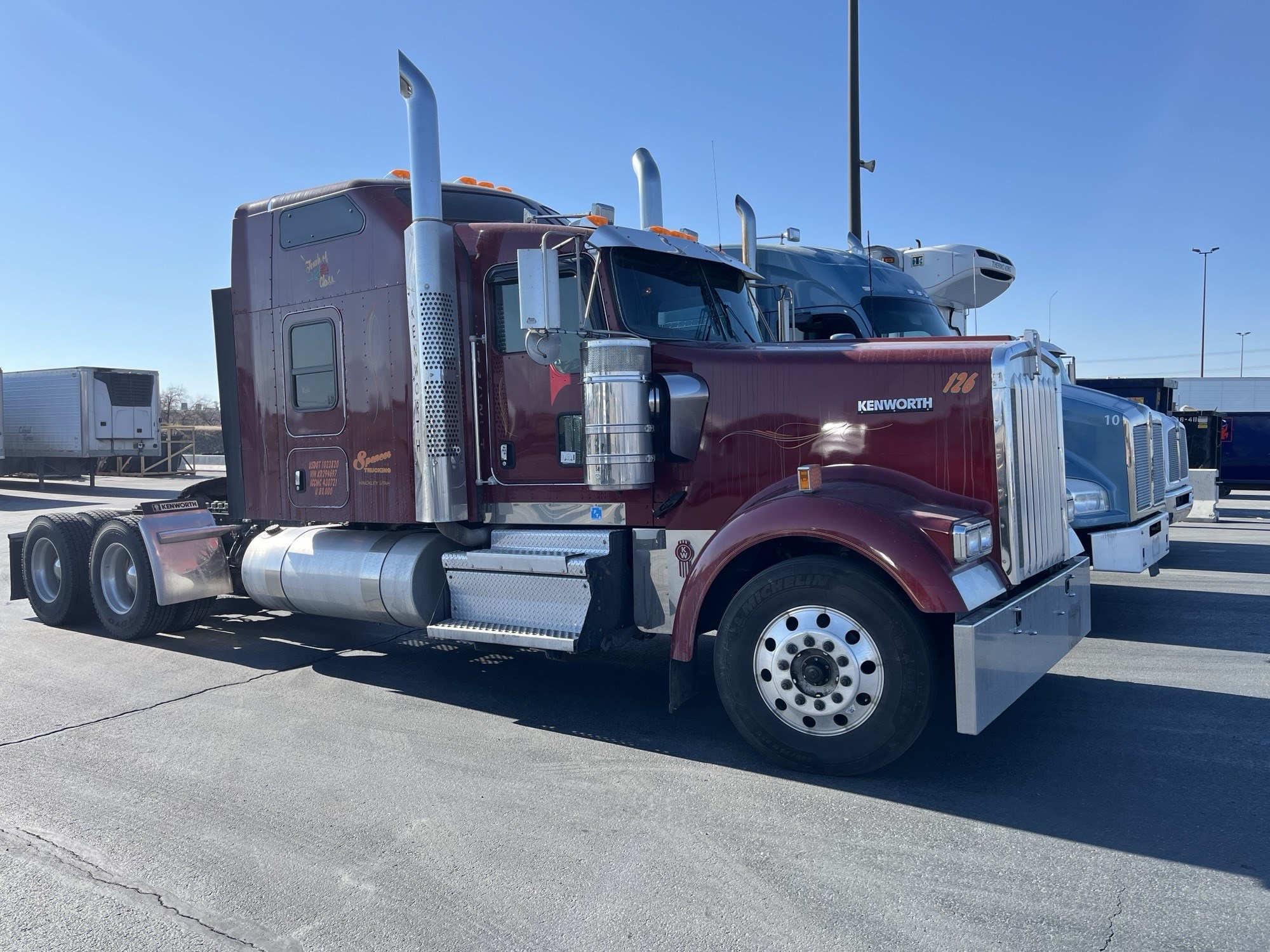 2019 Kenworth W900 - image 1 of 1