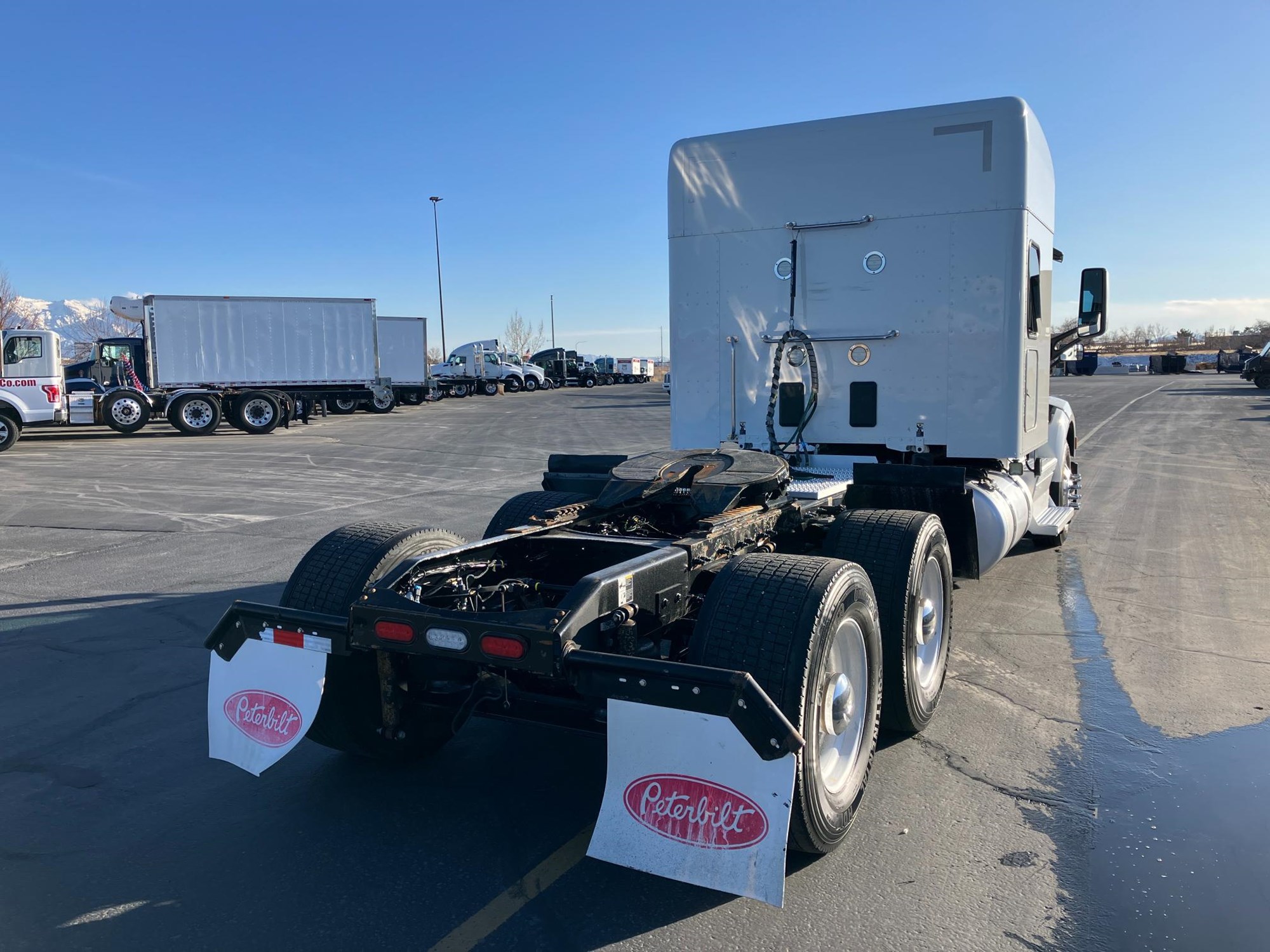 2020 Peterbilt 579 - image 5 of 6