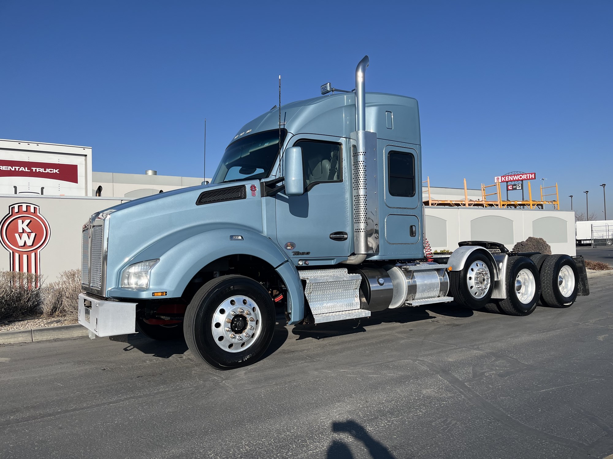 2020 Kenworth T880 - image 1 of 6