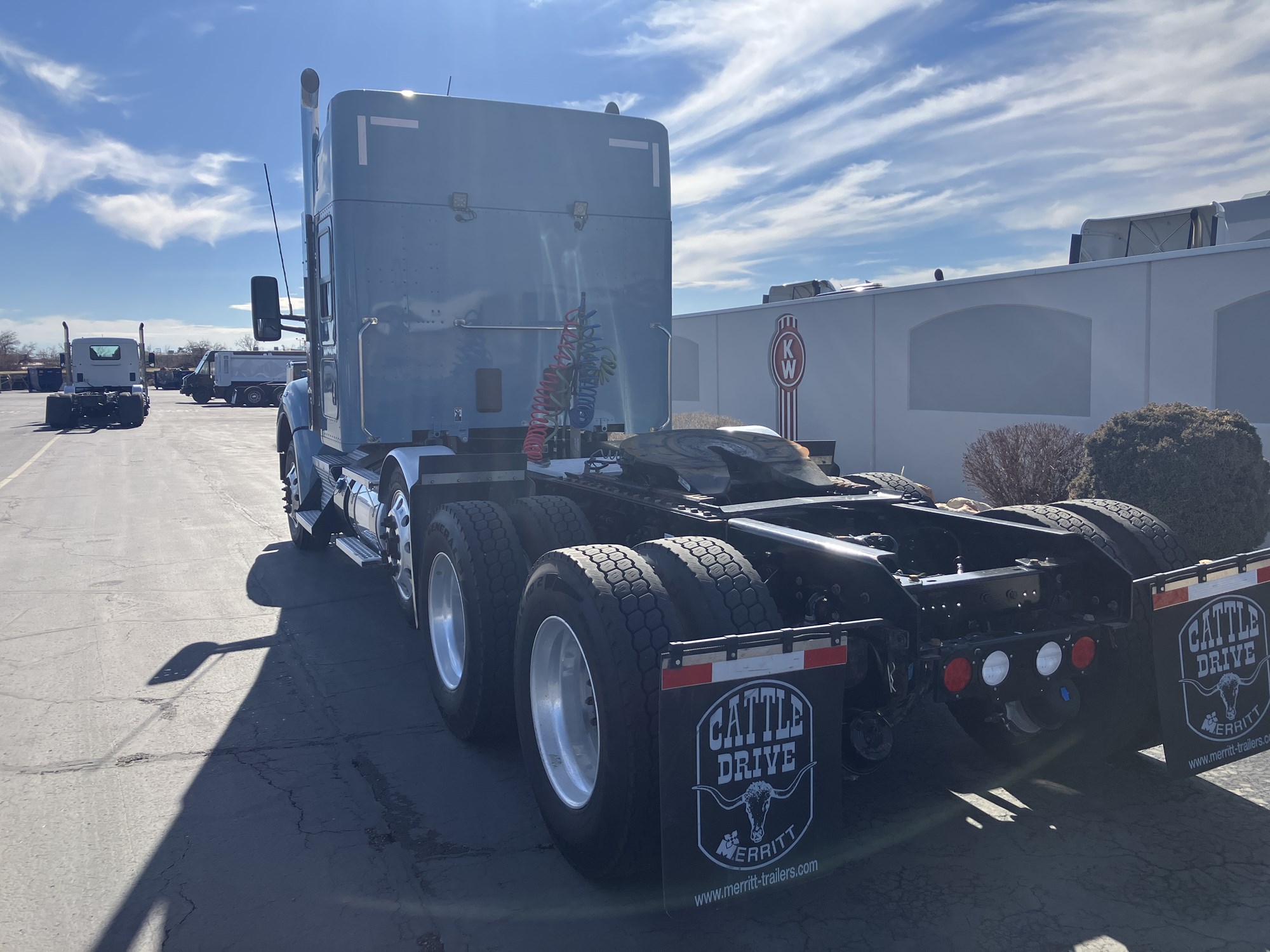 2020 Kenworth T880 - image 5 of 6