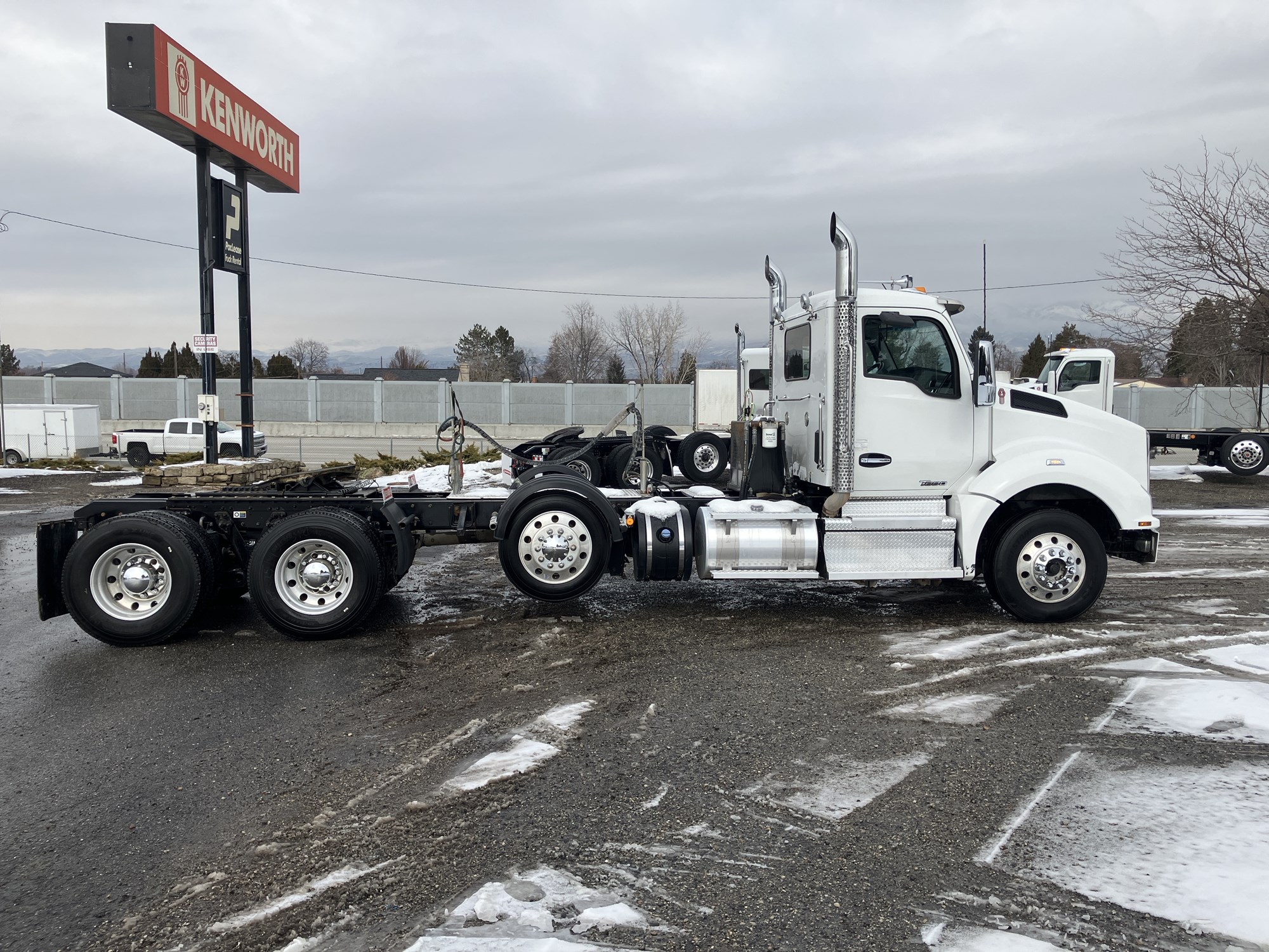 2021 Kenworth T880 - image 6 of 6