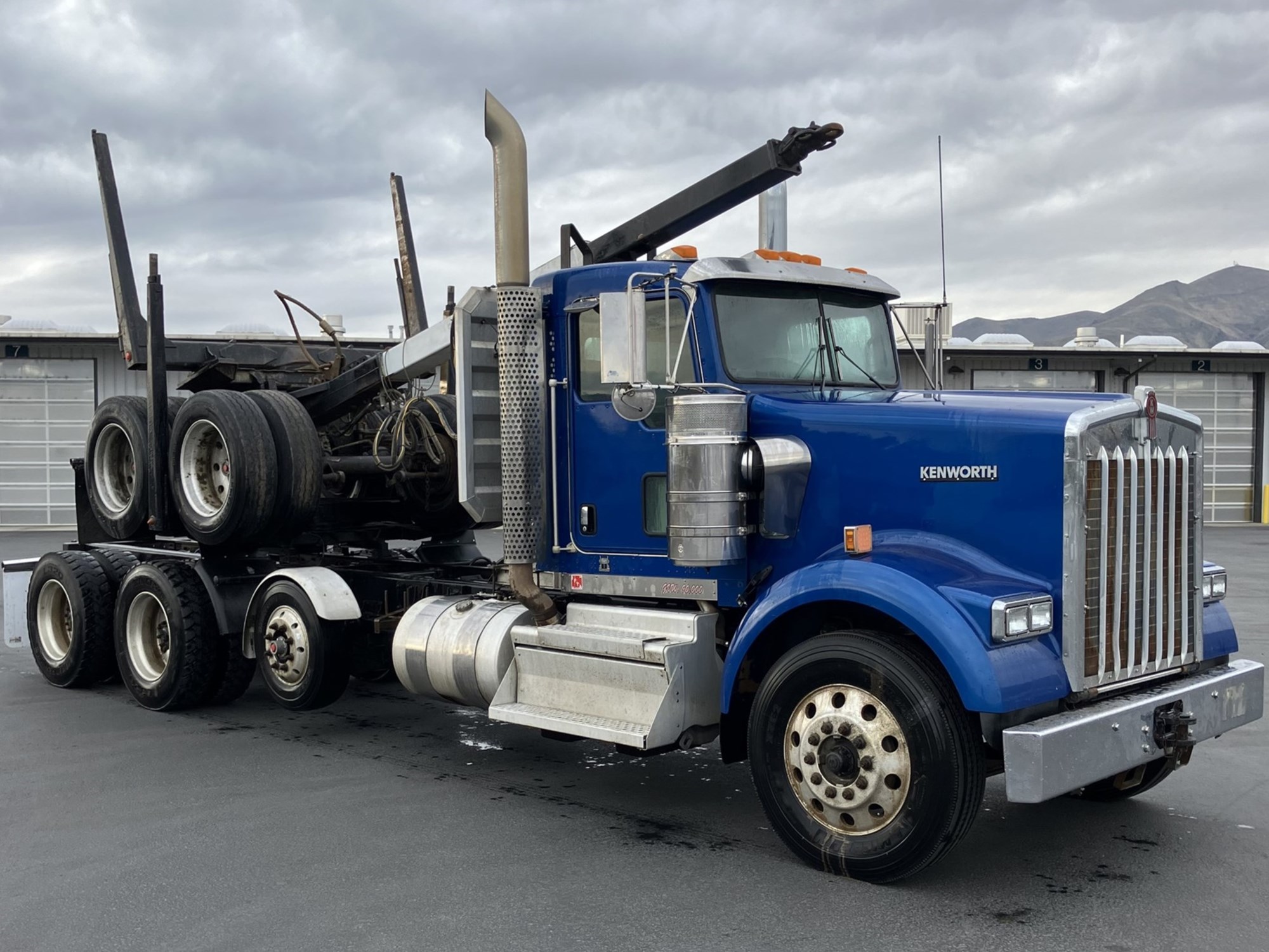 2021 Kenworth W900B - image 2 of 2