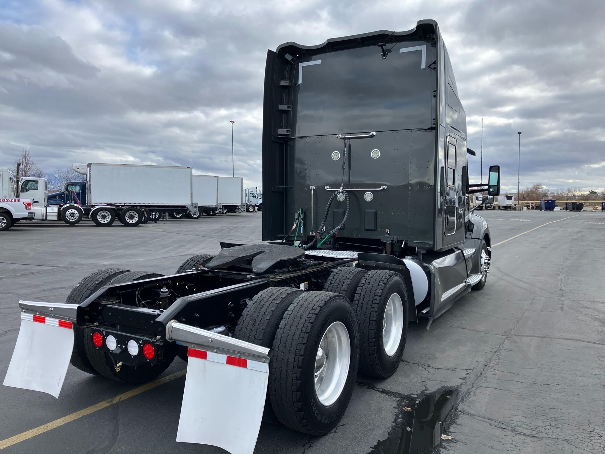 2022 Kenworth T680 - image 6 of 6