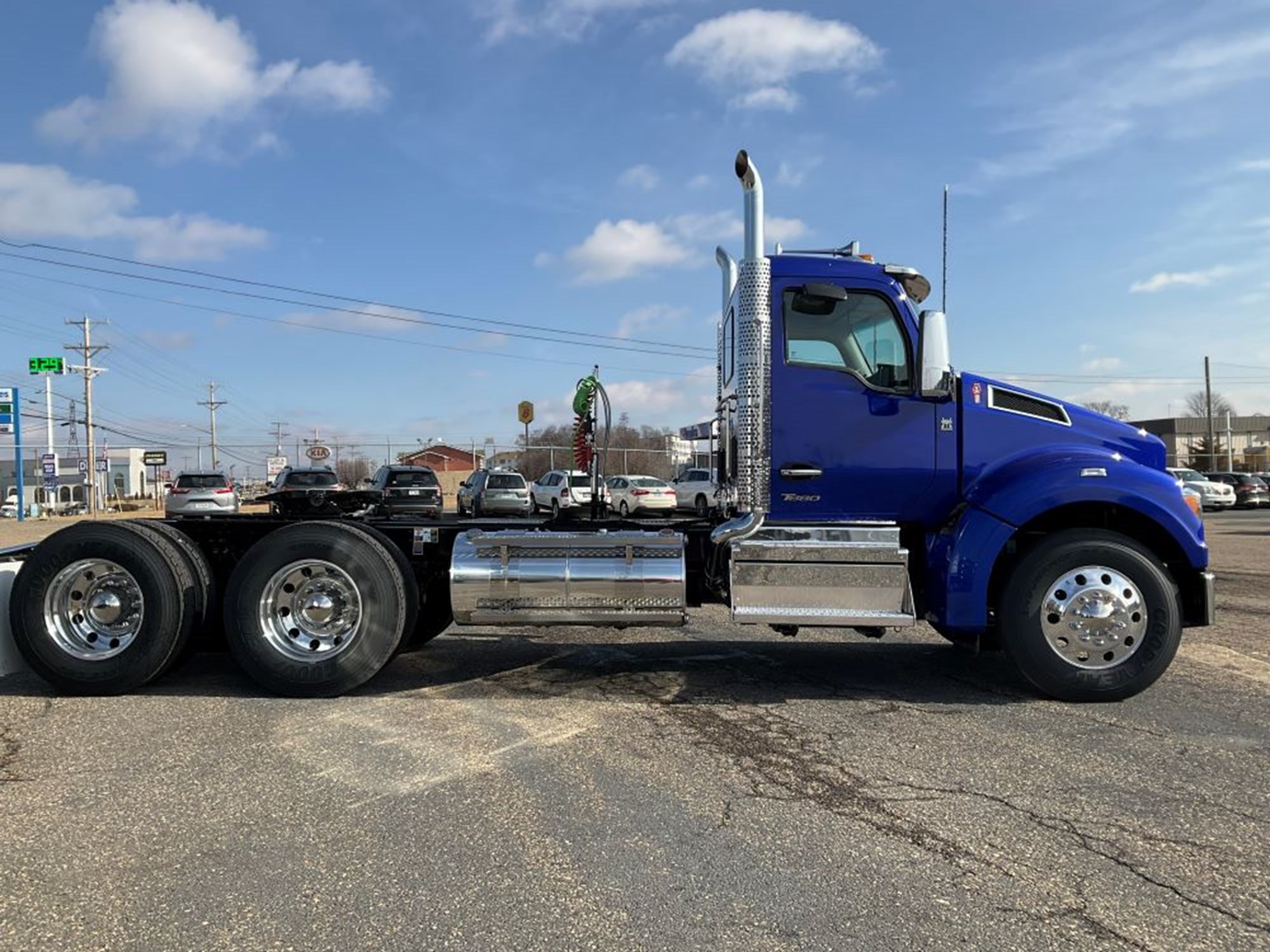 2026 Kenworth T880 - image 6 of 6