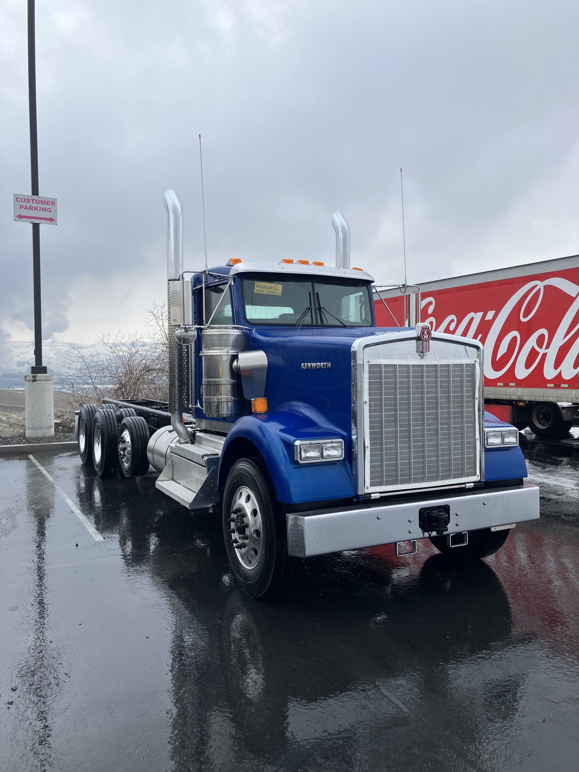 2026 Kenworth W900B - image 2 of 6