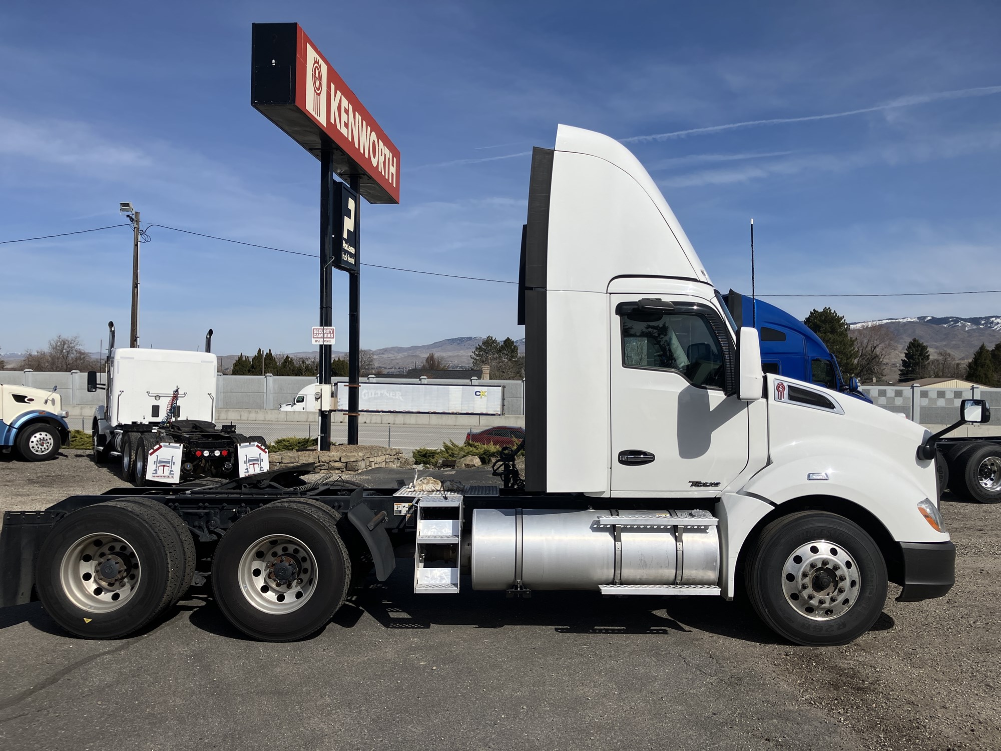 2018 Kenworth T680 - image 6 of 6