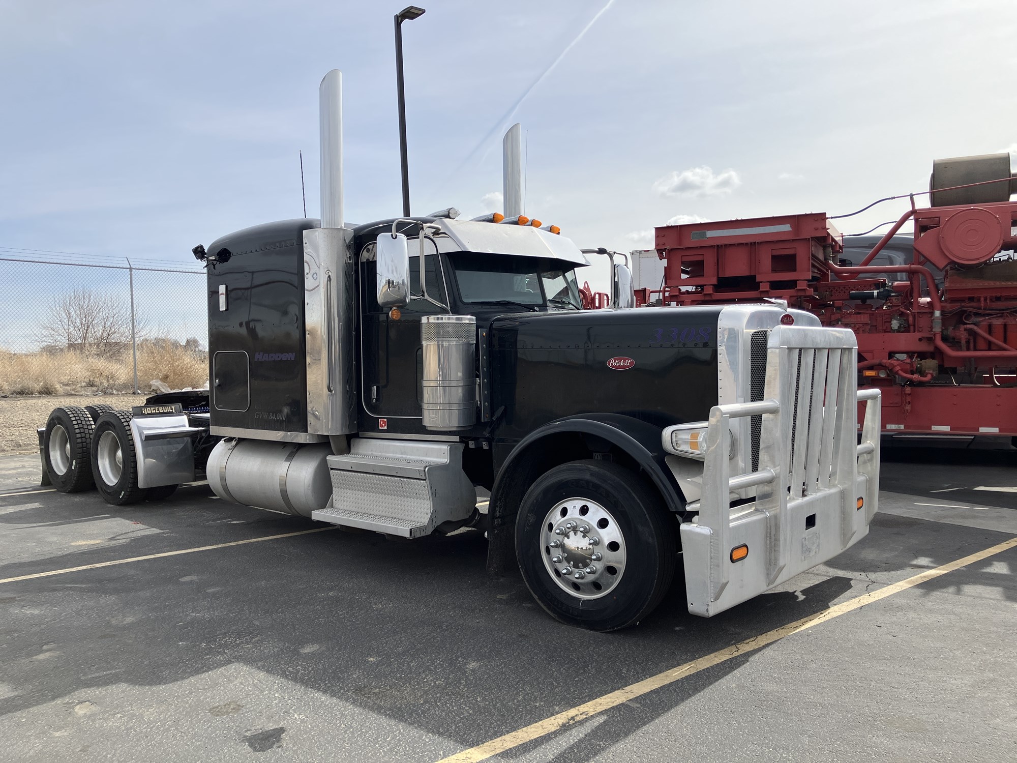 2019 Peterbilt 389 - image 1 of 1