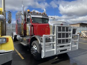 2019 Peterbilt 389 KD626587U-01