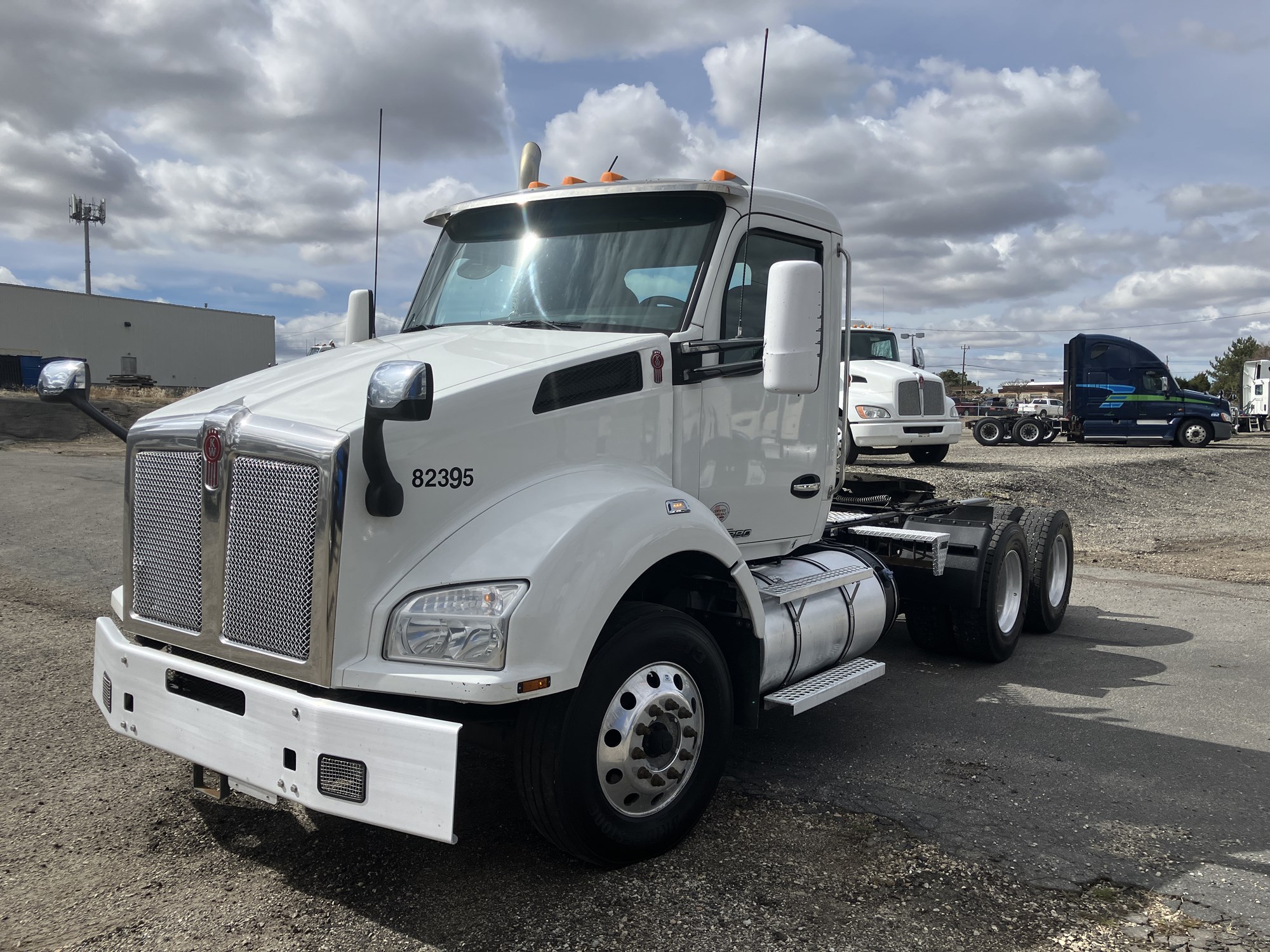 2020 Kenworth T880 - image 1 of 6